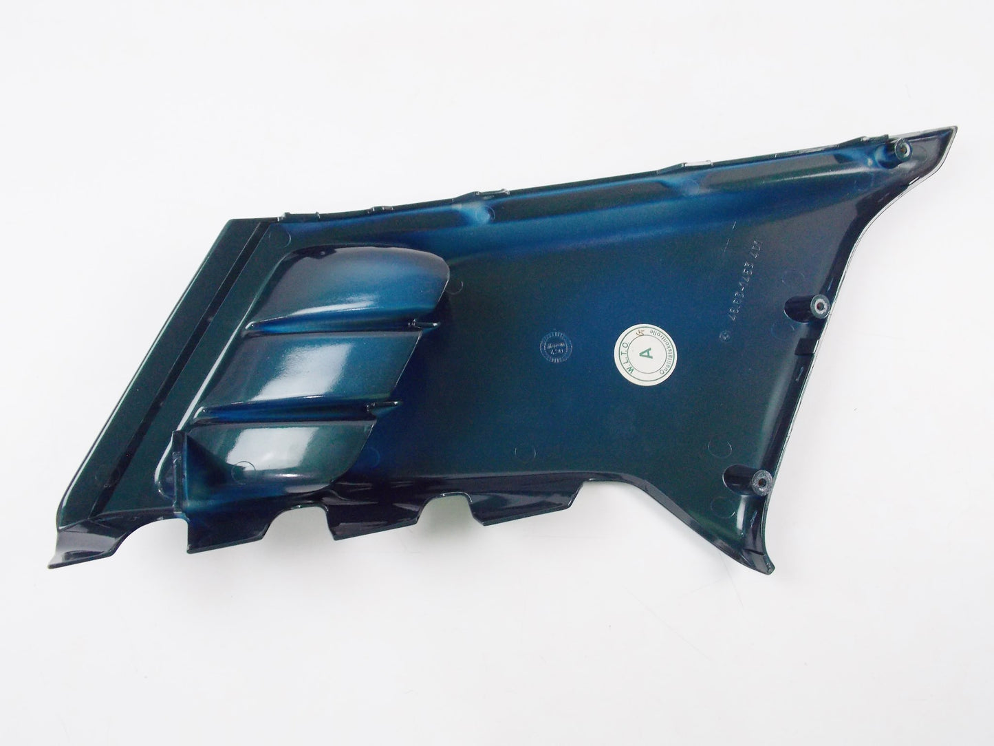 NOS BMW 1991 1992 K100-RS YUCAGREEN FAIRING TRIM PANEL LOWER LEFT 46632322239 - MotoRaider