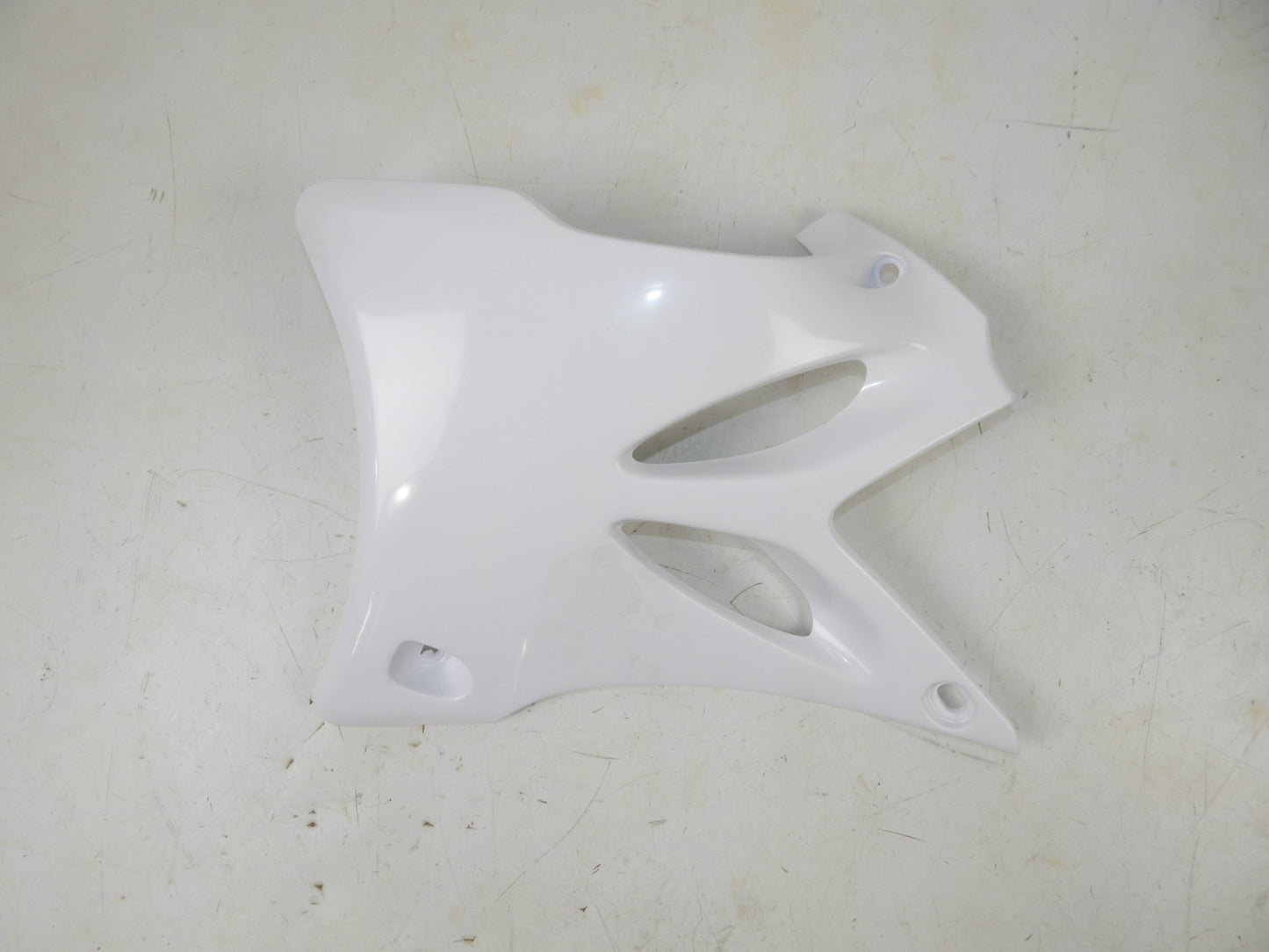 UFO WHITE (046) RADIATOR COVER PANEL SHROUD YAMAHA 2002 YZ80 11-5825 YA03855046 - MotoRaider