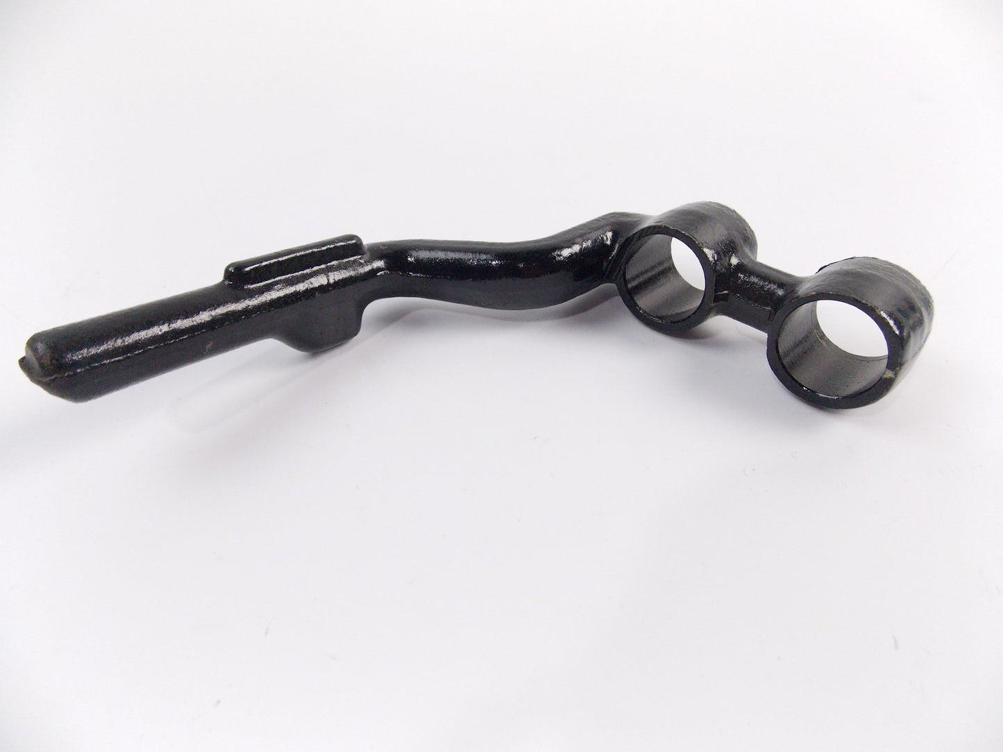 NOS OEM SUZUKI 1977-79 GS550 LEFT FOOT REST BRACKET PEG STAND MOUNT 43521-47000 - MotoRaider