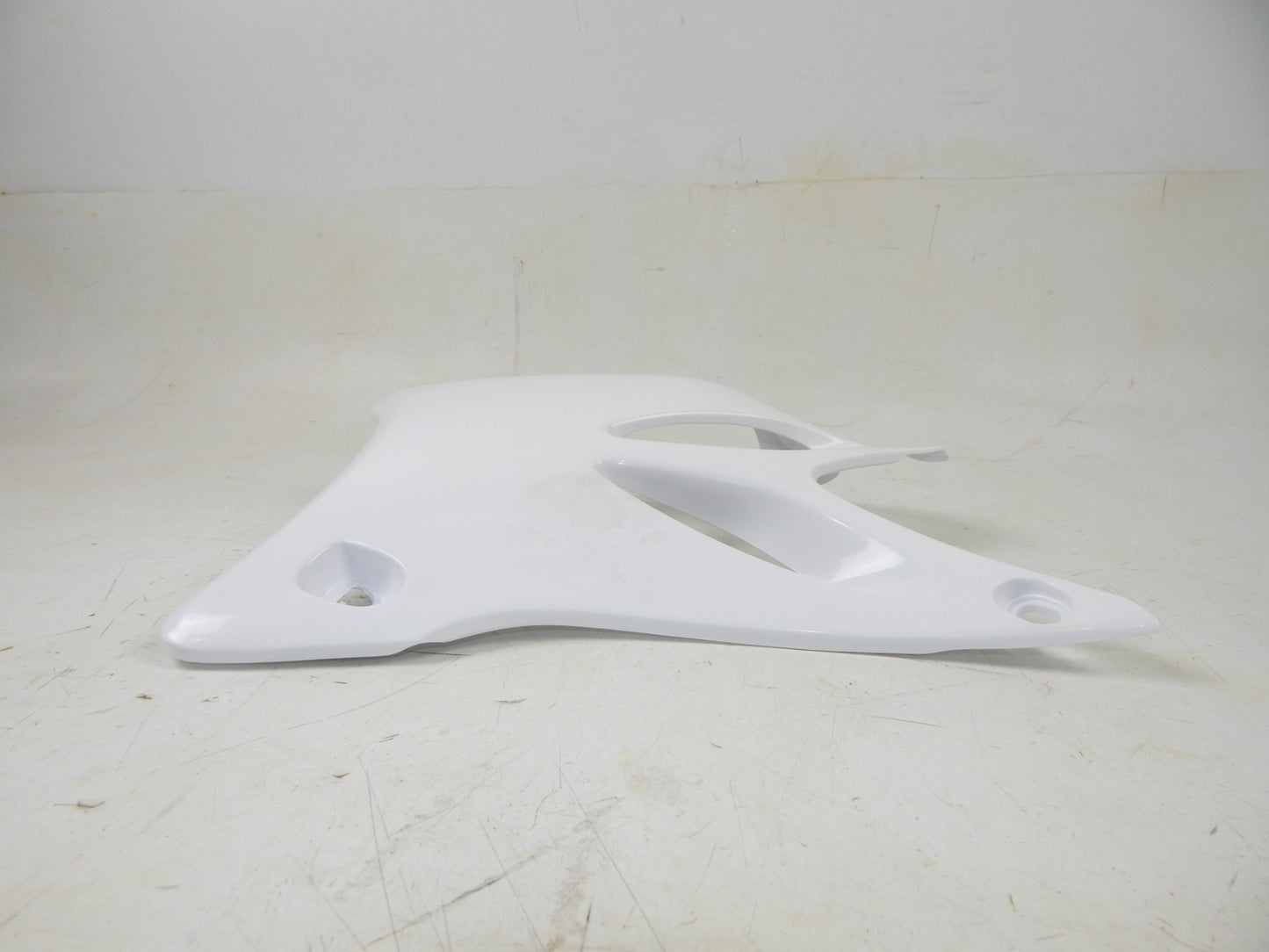 UFO WHITE (046) RADIATOR COVER PANEL SHROUD YAMAHA 2002 YZ80 11-5825 YA03855046 - MotoRaider