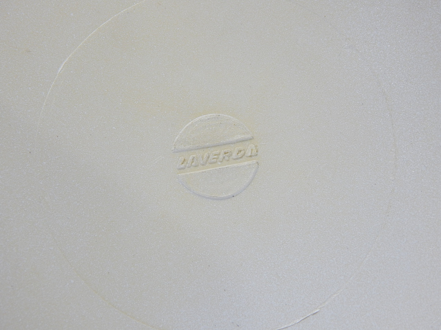 OEM LAVERDA 1990 LB-1 SPORT FRONT FENDER WHITE PLASTIC L=26" W=5" VINTAGE ITALY - MotoRaider