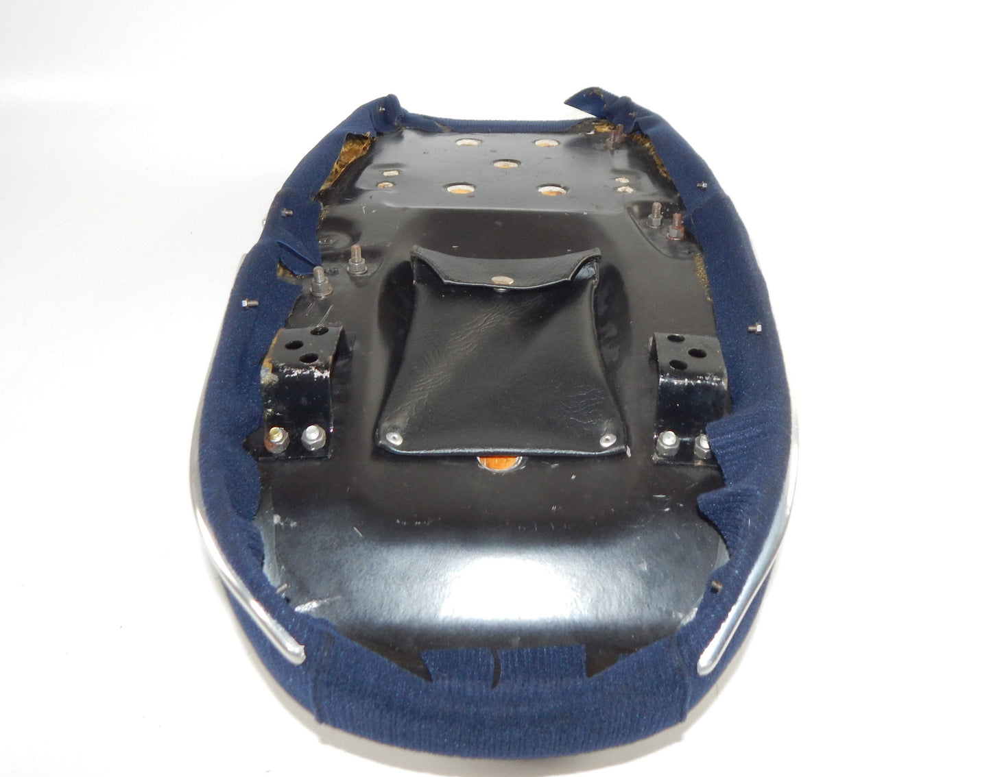 1970's SUZUKI GT550 GT380 CAFÉ RACER SUEDE SADDLE SEAT+POUCH L=25" W=11" VINTAG - MotoRaider
