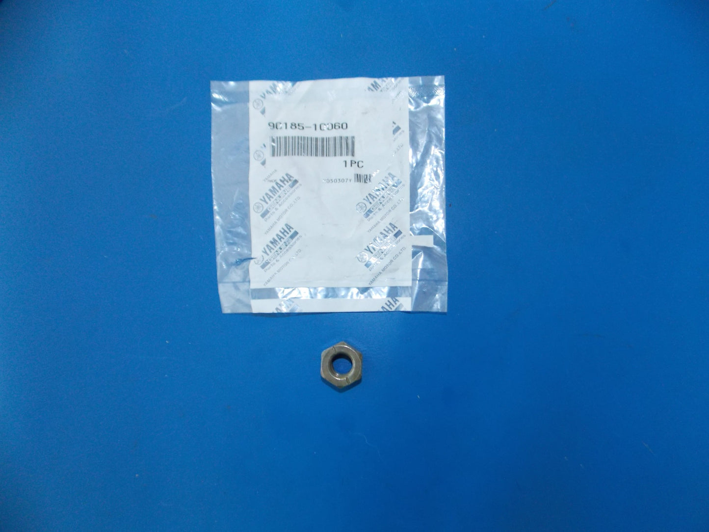 NOS YAMAHA 1986-2002 YFP350 YFS200 YFZ350 YFA1 SELF LOCKING NUT 90185-10060 - MotoRaider