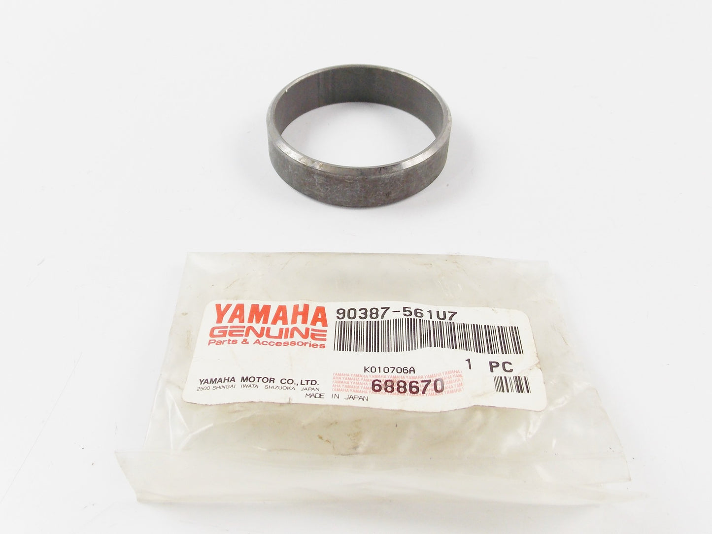 NOS OEM YAMAHA 988 YFS200U / 1990 YFS200A REAR WHEEL COLLAR 90387-561U7 - MotoRaider