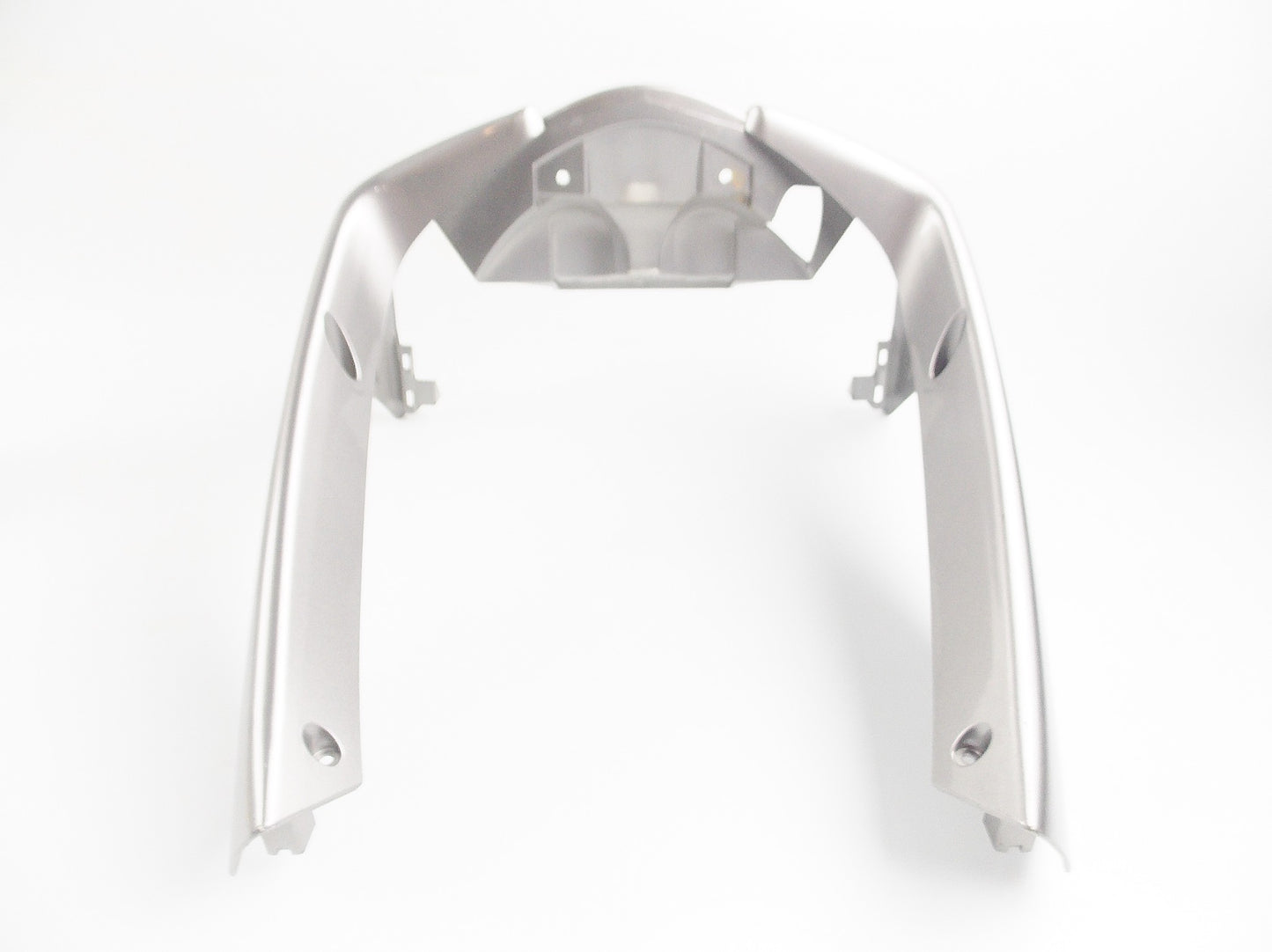 OEM YAMAHA 2007-2009 CS502 FRONT PAIRING FENDER MOLD SILVER 5RW-F1519-00 - MotoRaider