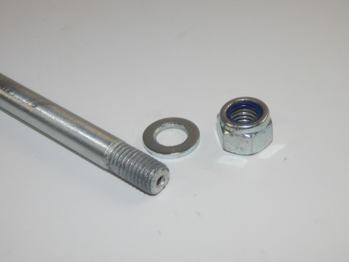 1968-71 PENTON KTM 100 125 FRONT WHEEL HUB AXLE BOLT SIX DAY BERKSHIRE VINTAGE - MotoRaider