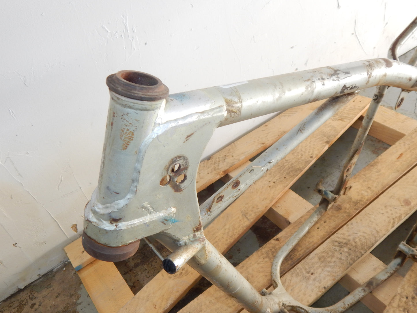 HUSQVARNA 1977 CR-125 250 390 GP-125 WR-250 360 AE-360 FRAME CHASSIS VINTAGE - MotoRaider