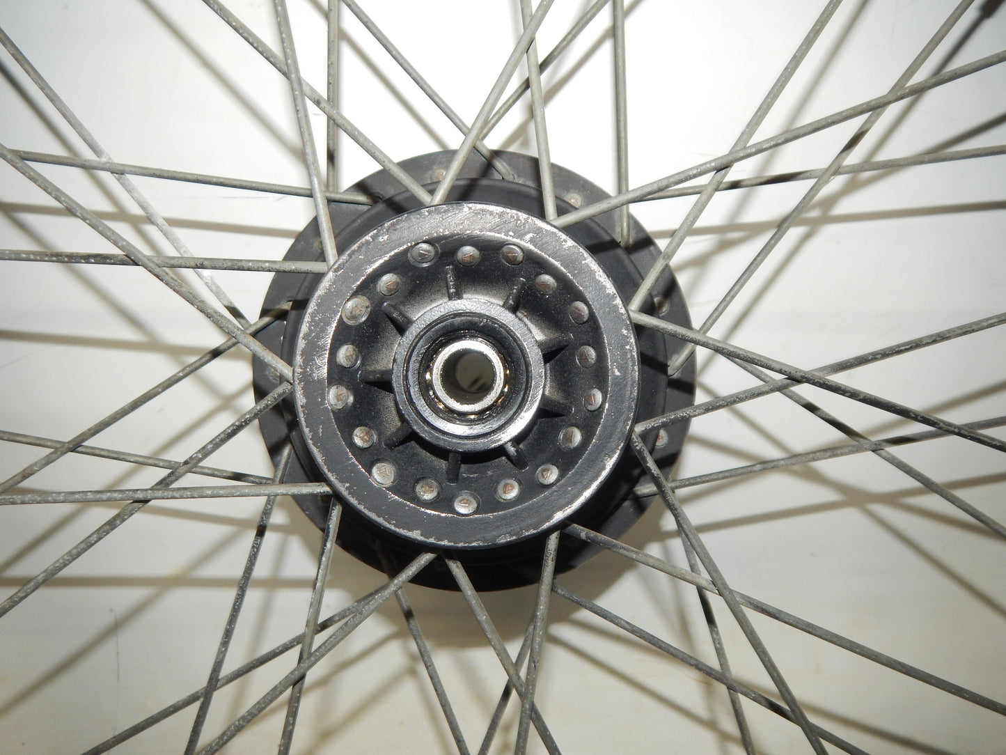 1981 BETA TRIAL 125 FRONT WHEEL 21" HUB AKRONT RIM SPOKES VINTAGE ITALY - MotoRaider