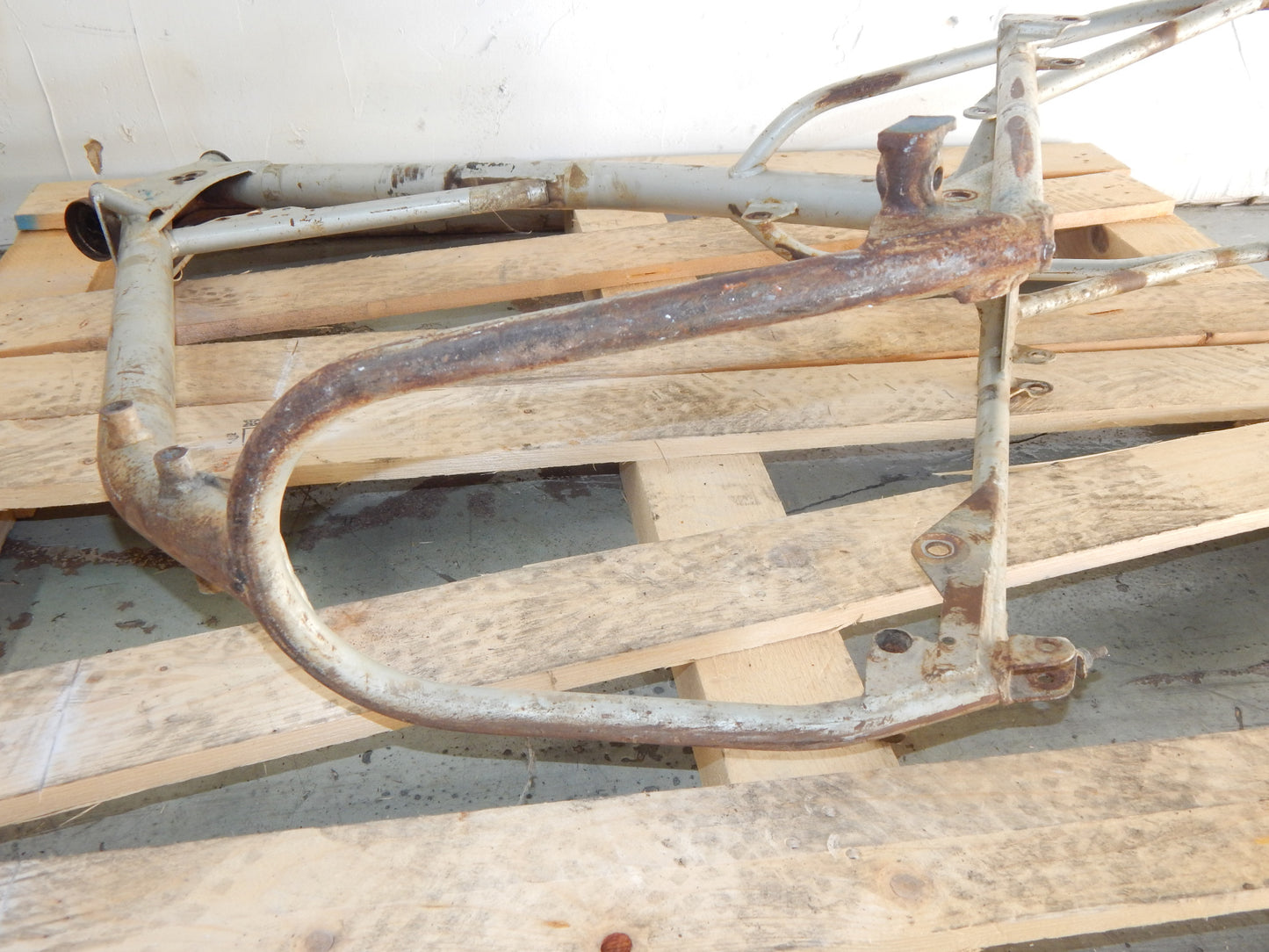HUSQVARNA 1977 CR-125 250 390 GP-125 WR-250 360 AE-360 FRAME CHASSIS VINTAGE - MotoRaider