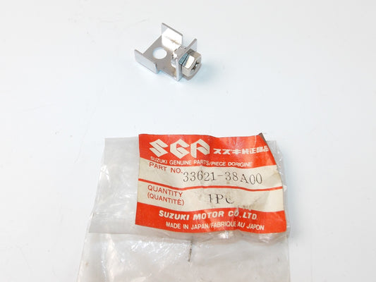 NOS OEM 1986-1987 SUZUKI VS700 TERMINAL BATTERY  33621-38A00 - MotoRaider