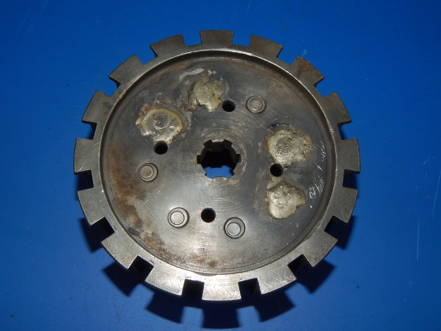 1972-1974 HUSQVARNA 250 400 450 CR WR MOTOR CLUTCH BASKET HUB VINTAGE - MotoRaider