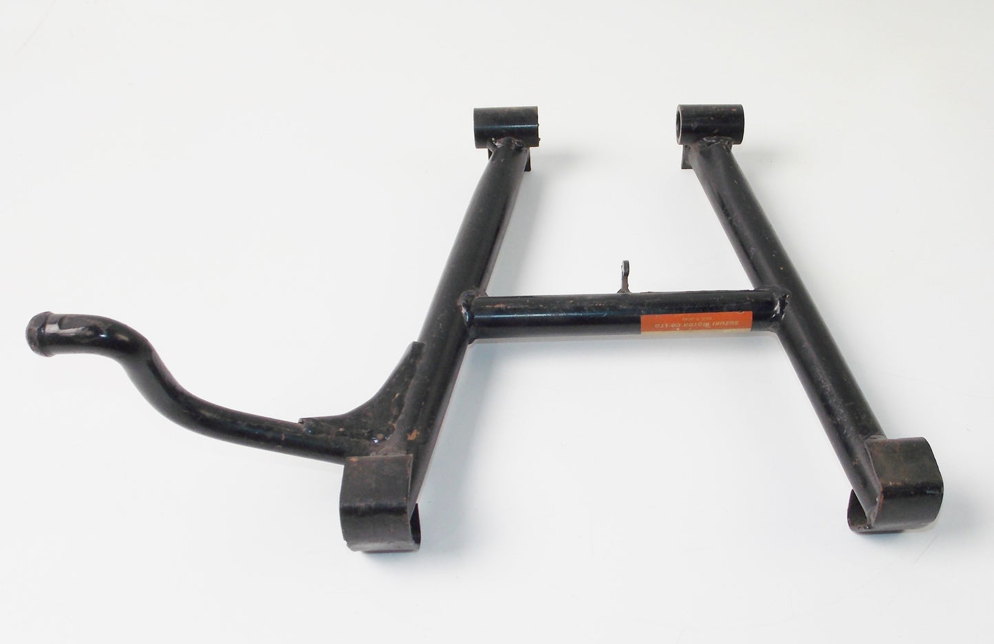 NOS OEM 1977-1978 SUZUKI GS400X FRAME CHASSIS MAIN CENTER STAND 42100-44000 - MotoRaider