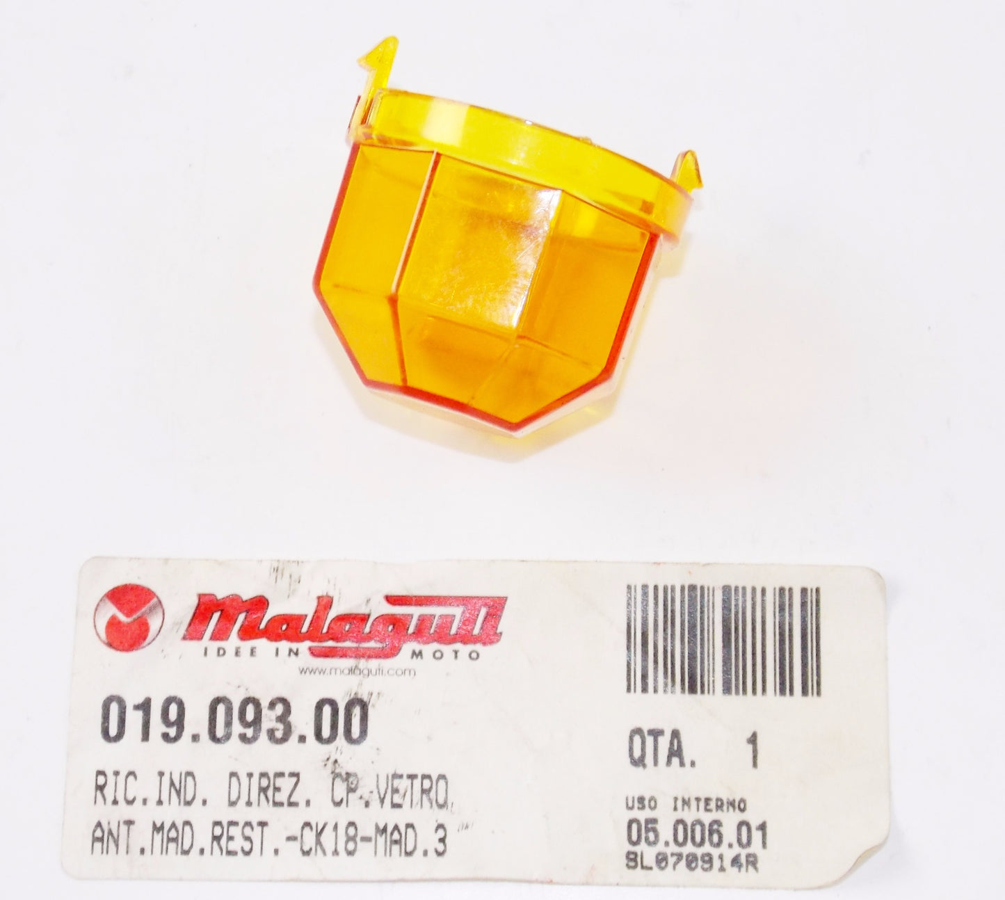 NOS OEM MALAGUTI MADISON PASSWORD FRONT INNER INDICATOR AMBER LENS 019.093.00 - MotoRaider