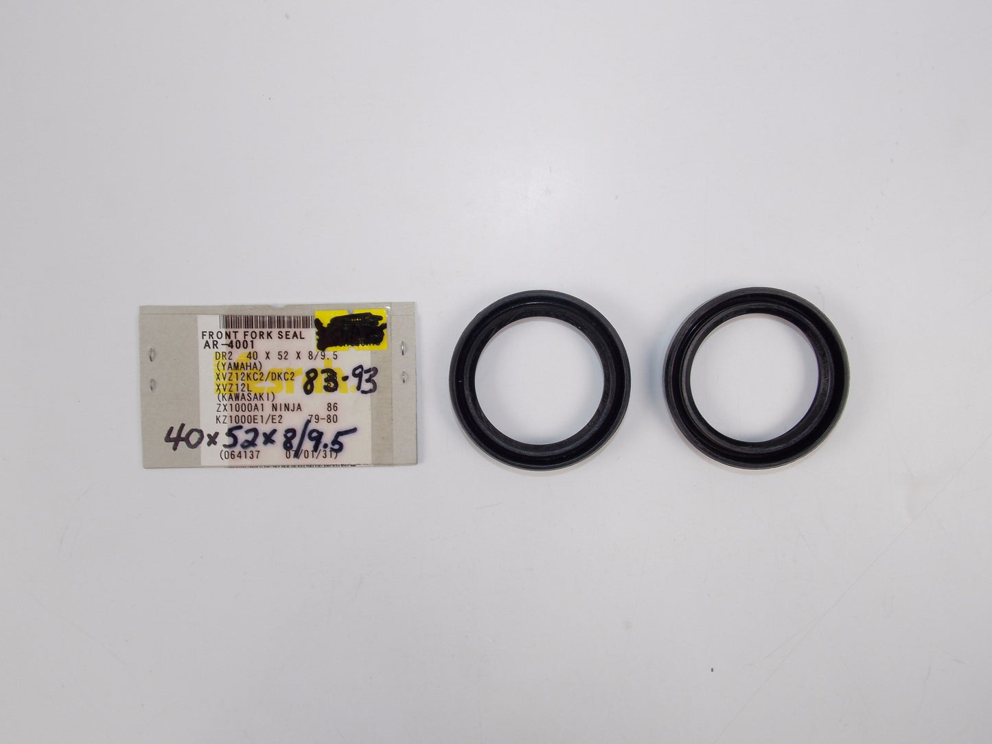 VESRAH FRONT FORK SEAL SET DR2 40x52x8/9.5 KAWASAKI 1979-1980 KZ1000A/J AR-4001 - MotoRaider
