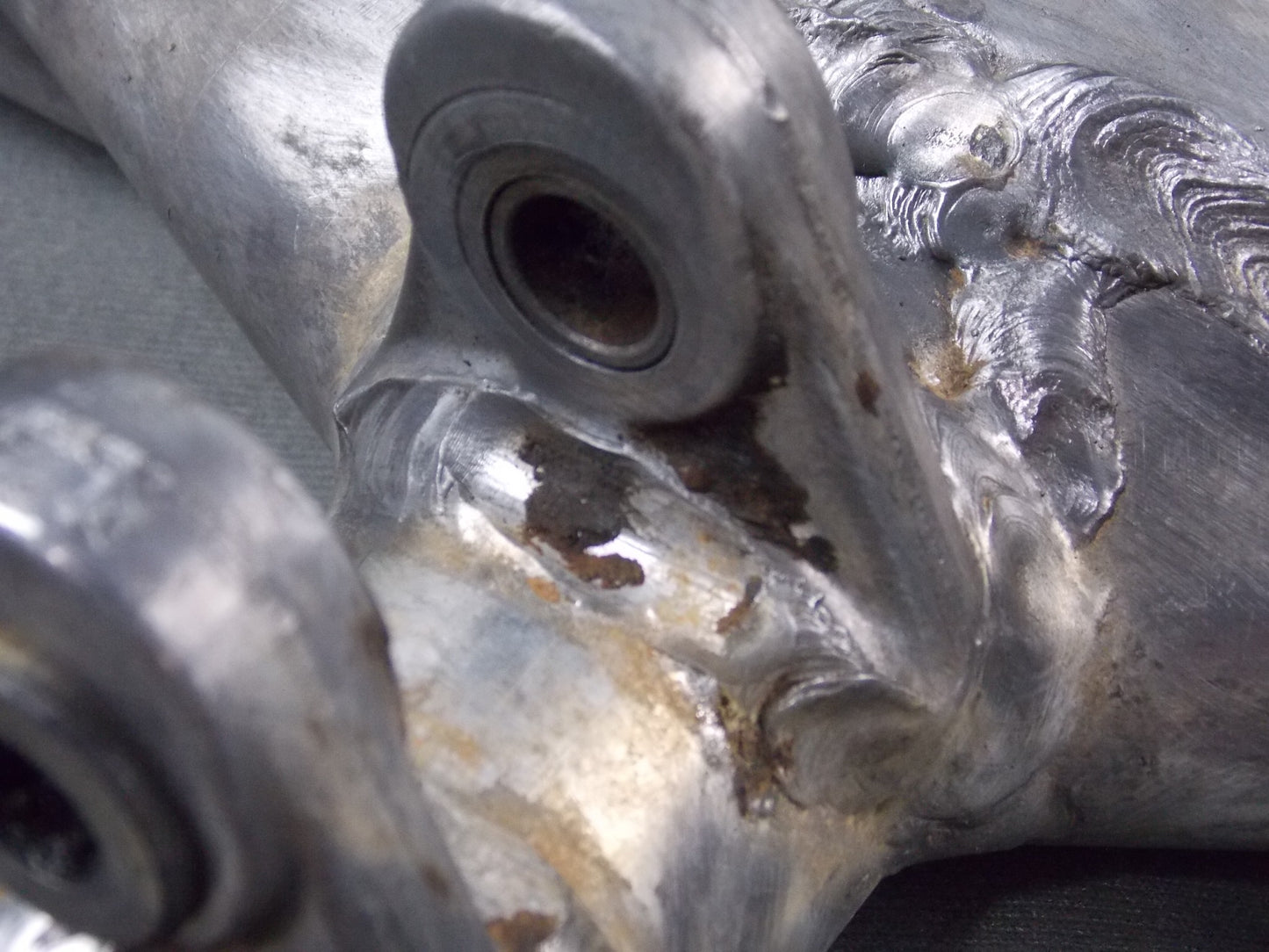 1992 KTM MXC 250 REAR SHOCK MOUNTING FRAME SWING ARM CHASSIS - MotoRaider