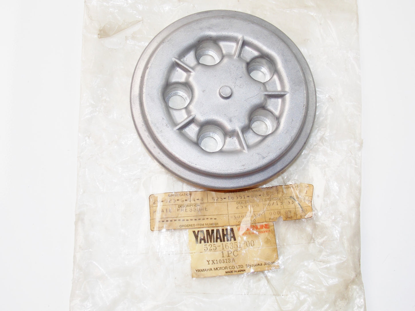 NOS OEM YAMAHA 75-77 TY175B/C DT100C/125C/175C PLATE PRESSURE 1 # 525-16351-00 - MotoRaider