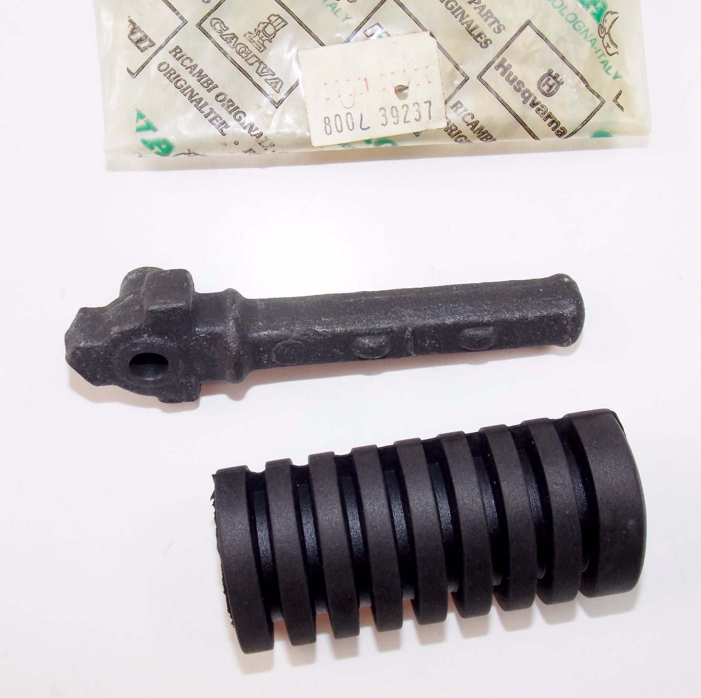 NOS OEM CAGIVA ALETTA ROSSA 125 / ELECTRA LH FOOTREST MOUNTING 4 1/2" 800L39237 - MotoRaider