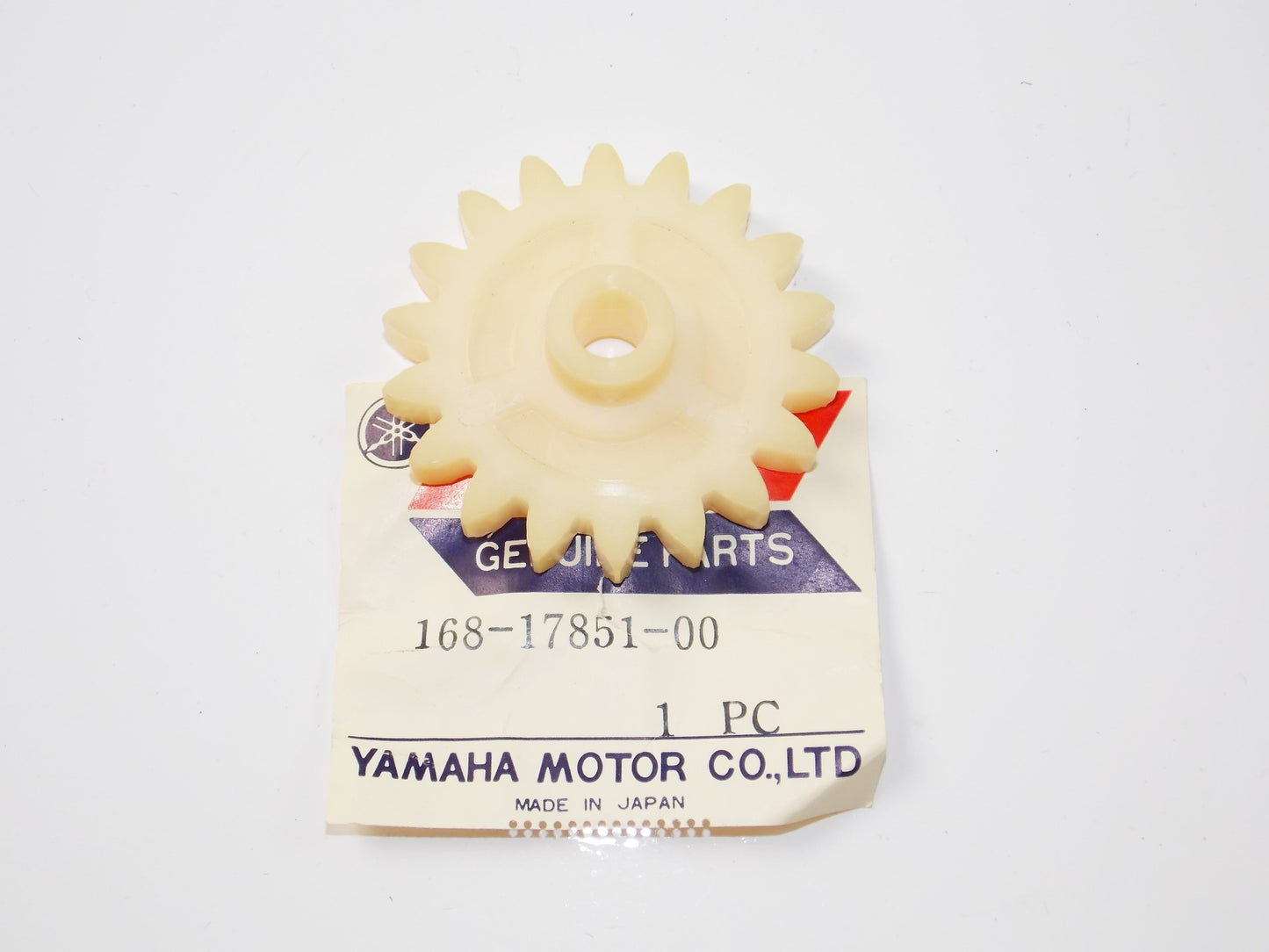 NOS OEM YAMAHA 1967-69 YR1 YR2 YR2C R3 GEAR PRIMARY # 168-17851-00 - MotoRaider