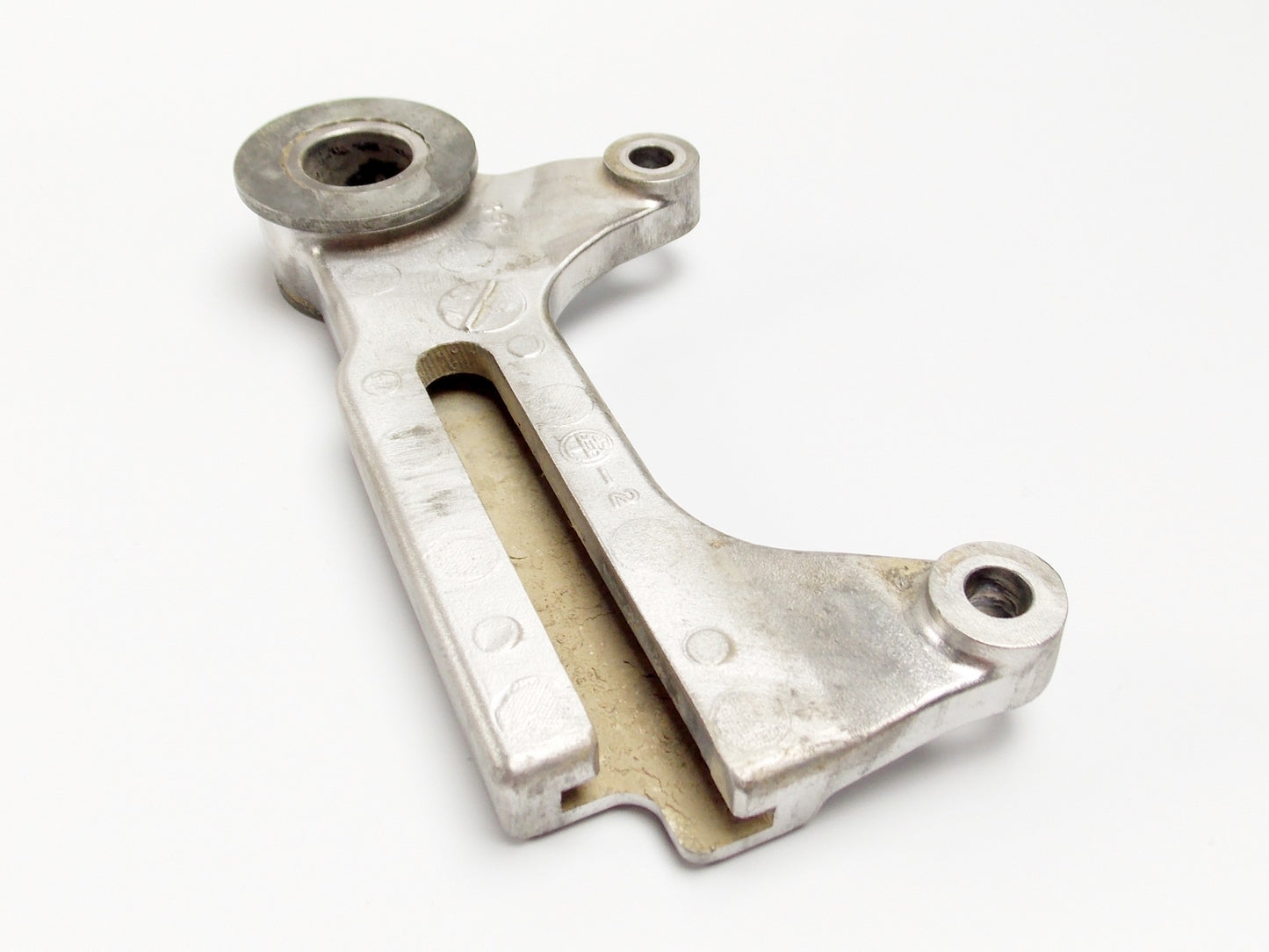 1990 YAMAHA YZ 125 REAR WHEEL BRAKE DISC SUPPORT BRACKET MOUNT 3SP-25920-00 - MotoRaider