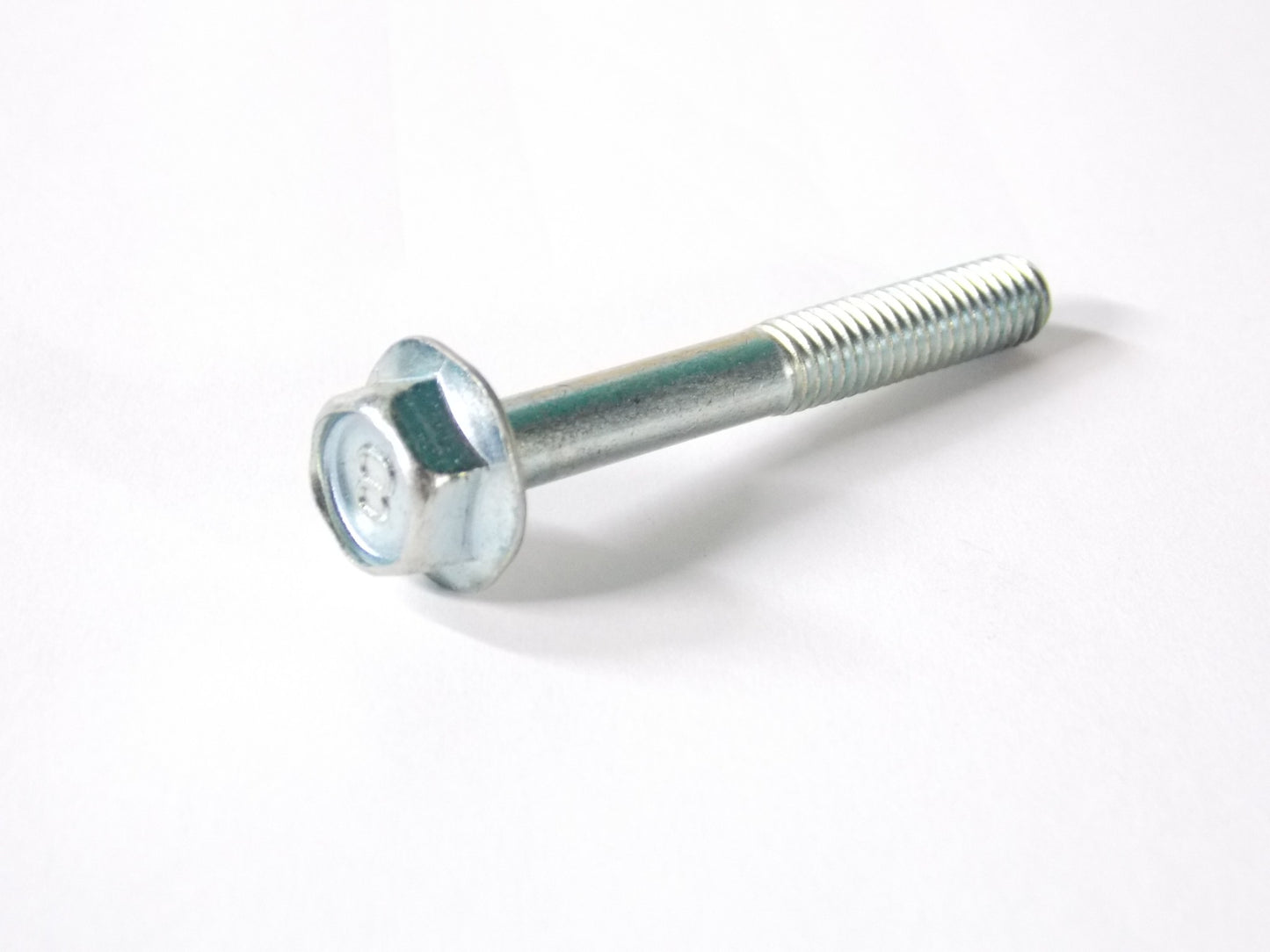 NOS YAMAHA FLANGE BOLT 1976-1994 95811-06045 XS 360C D FS 600L RADIAN VK 540 - MotoRaider