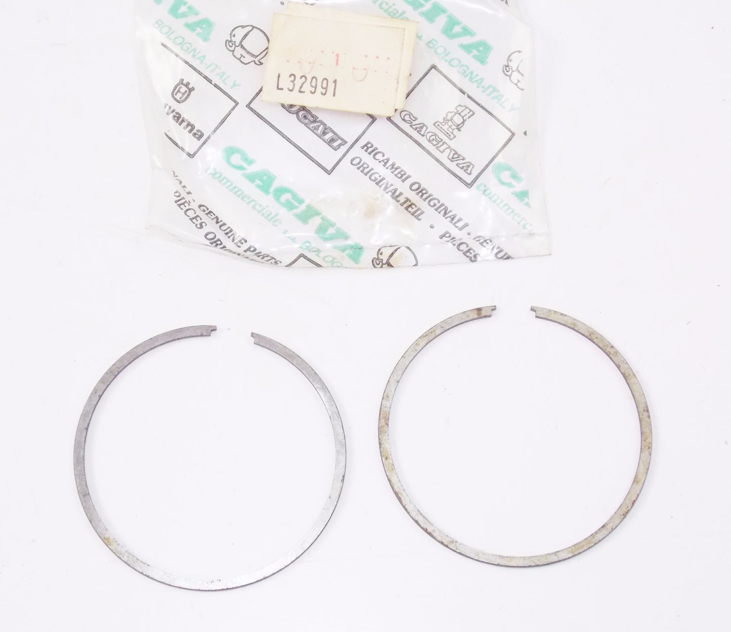 NOS OEM CAGIVA SEGMENT 55.6 X 1.7mm PISTON RING SET 800L32991 - MotoRaider