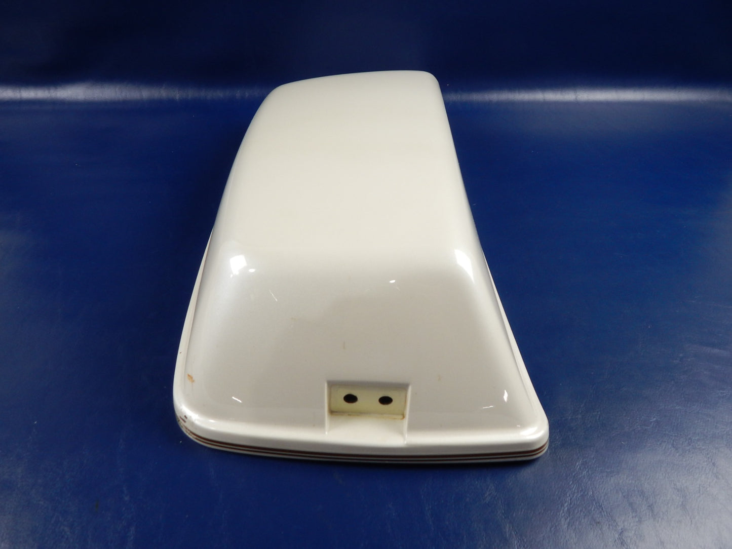 OEM YAMAHA 1988 VENTURE ROYALE XVZ1300 RH SADDLE BAG LID COVER 1NL-Y2849-00-EH - MotoRaider