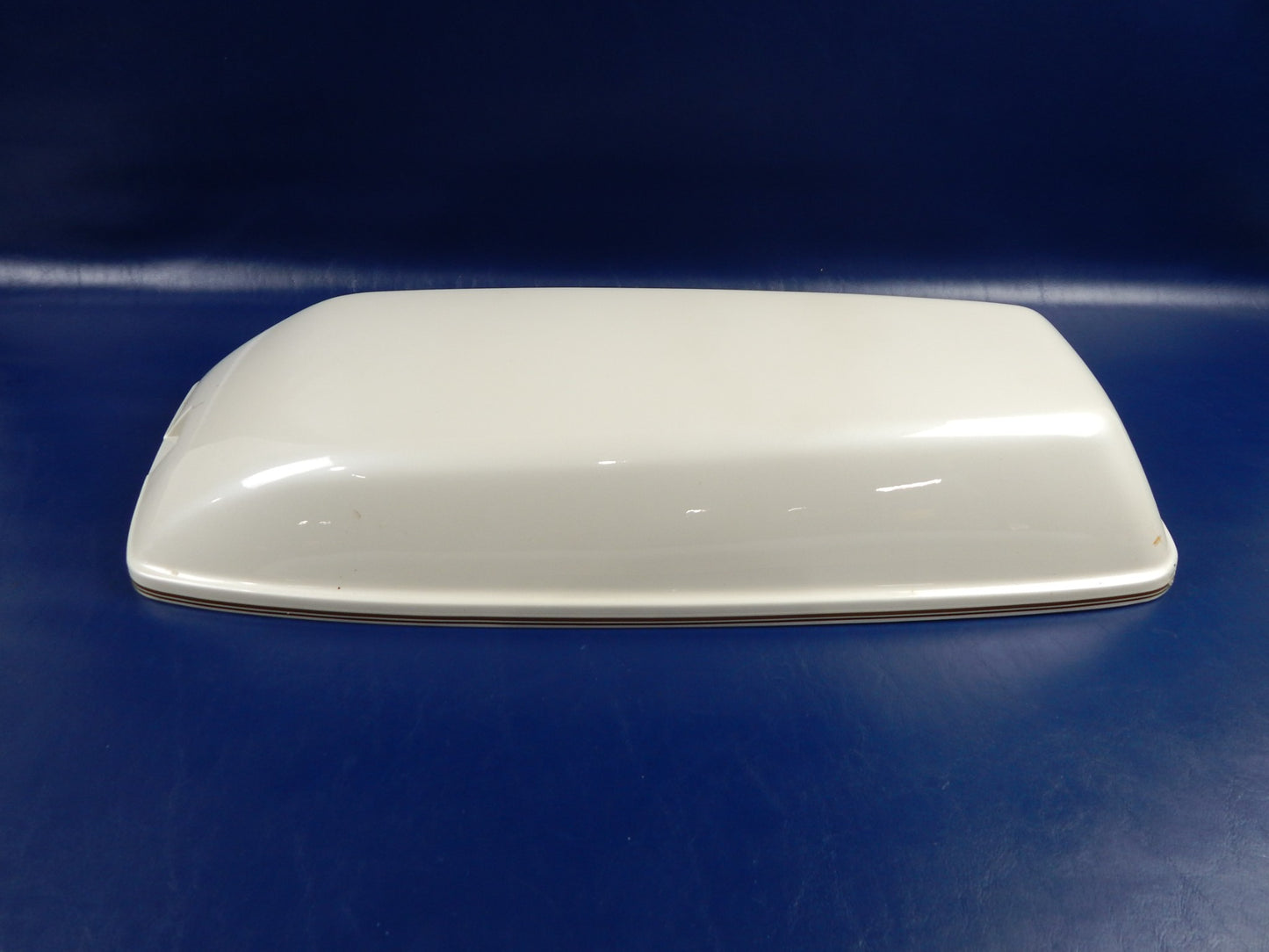 OEM YAMAHA 1988 VENTURE ROYALE XVZ1300 RH SADDLE BAG LID COVER 1NL-Y2849-00-EH - MotoRaider