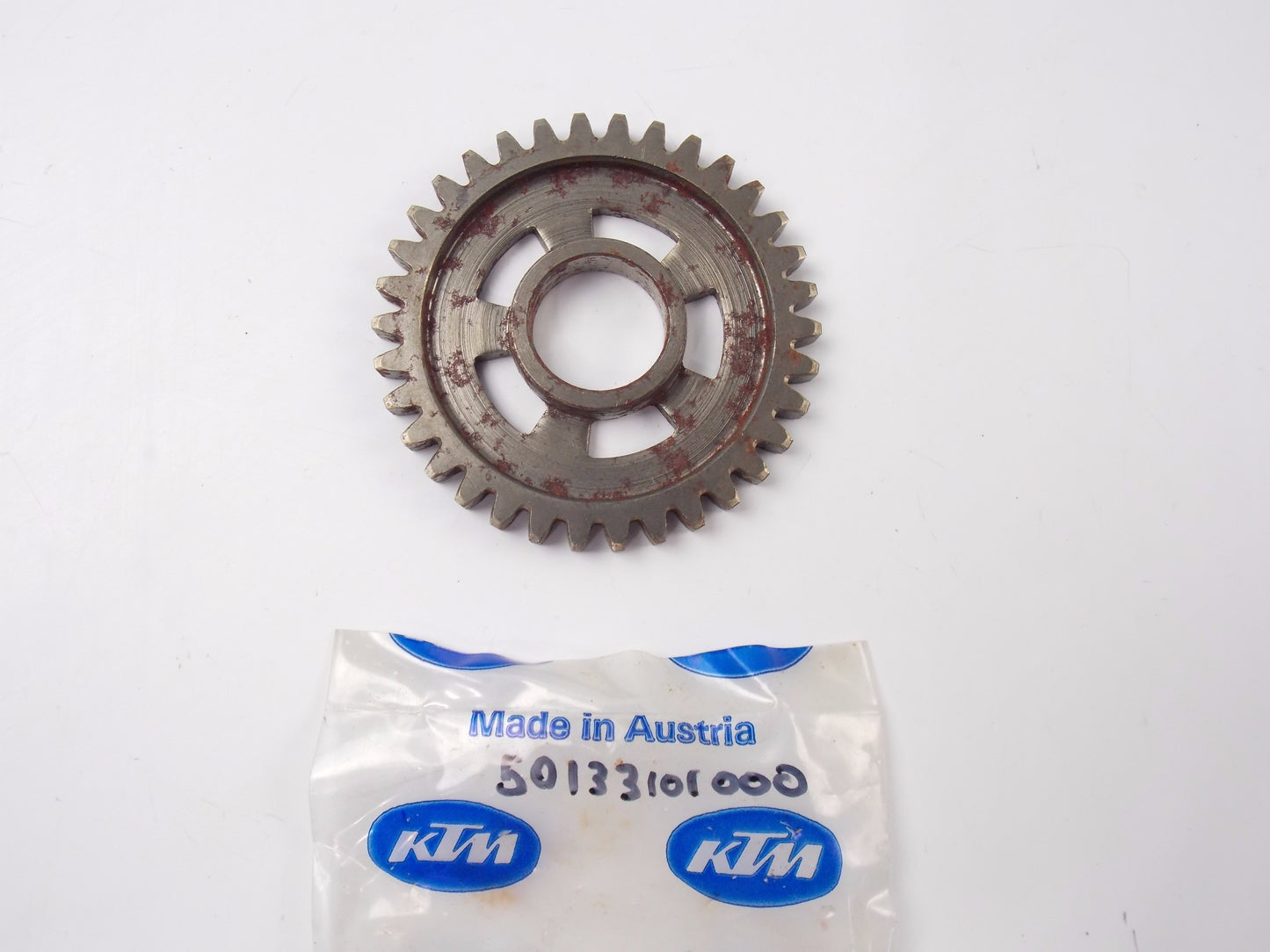 NOS OEM KTM 1987 125 ENDURO 1ST GEAR COUNTERSHAFT 34 T. 50133101000 - MotoRaider