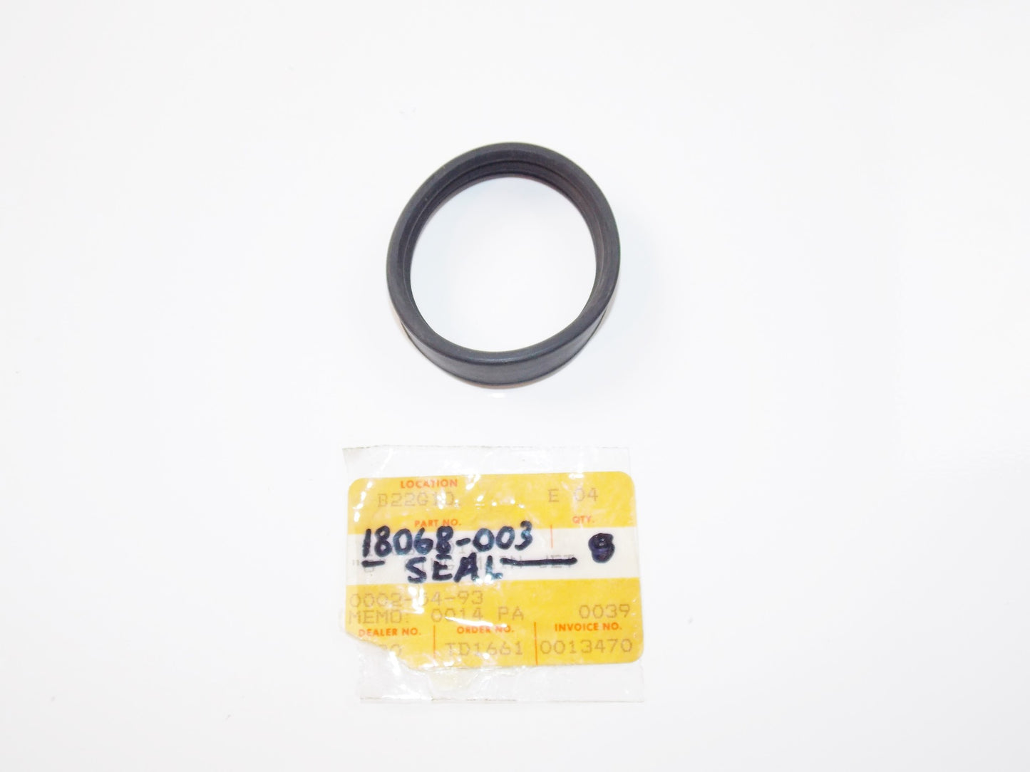 NOS OEM KAWASAKI 67-71 A1SS MUFFLER RUBBER SEAL 18068-003 - MotoRaider