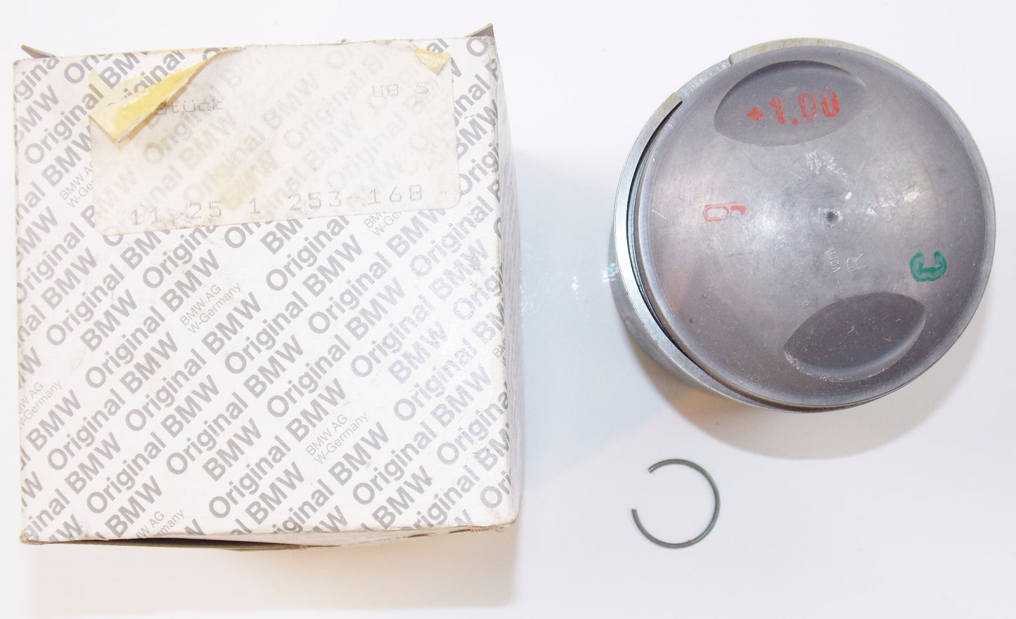 NOS OEM BMW 74-77 R 75 R 75 6 PISTON SET 82.985 + 1.00 # 11251253168 - MotoRaider
