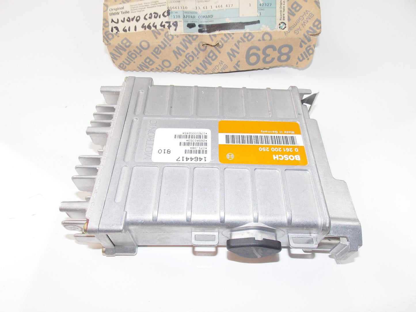 NOS OEM BMW 90-97 K1/100RS/LT THROTTLE HOUSING CONTROL UNIT MOTRONIC 13611464417 - MotoRaider