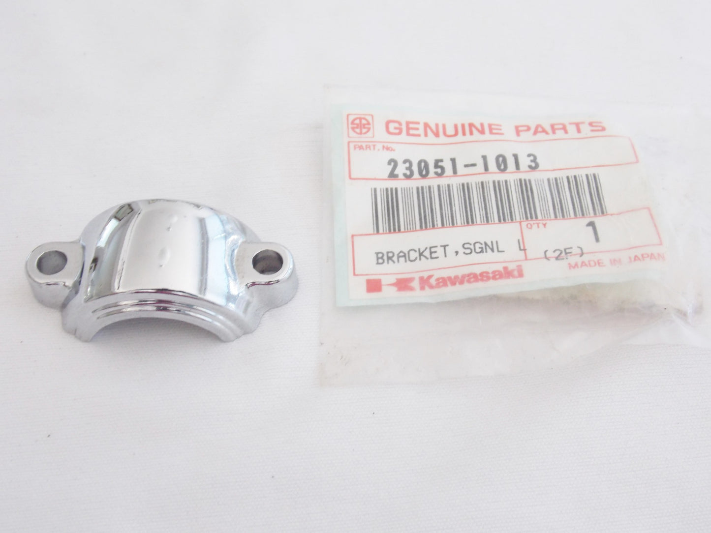 NOS OEM KAWASAKI 1969-1988 KE175/100/125 KV100 SIGNAL LAMP BRACKET 23051-1013 - MotoRaider