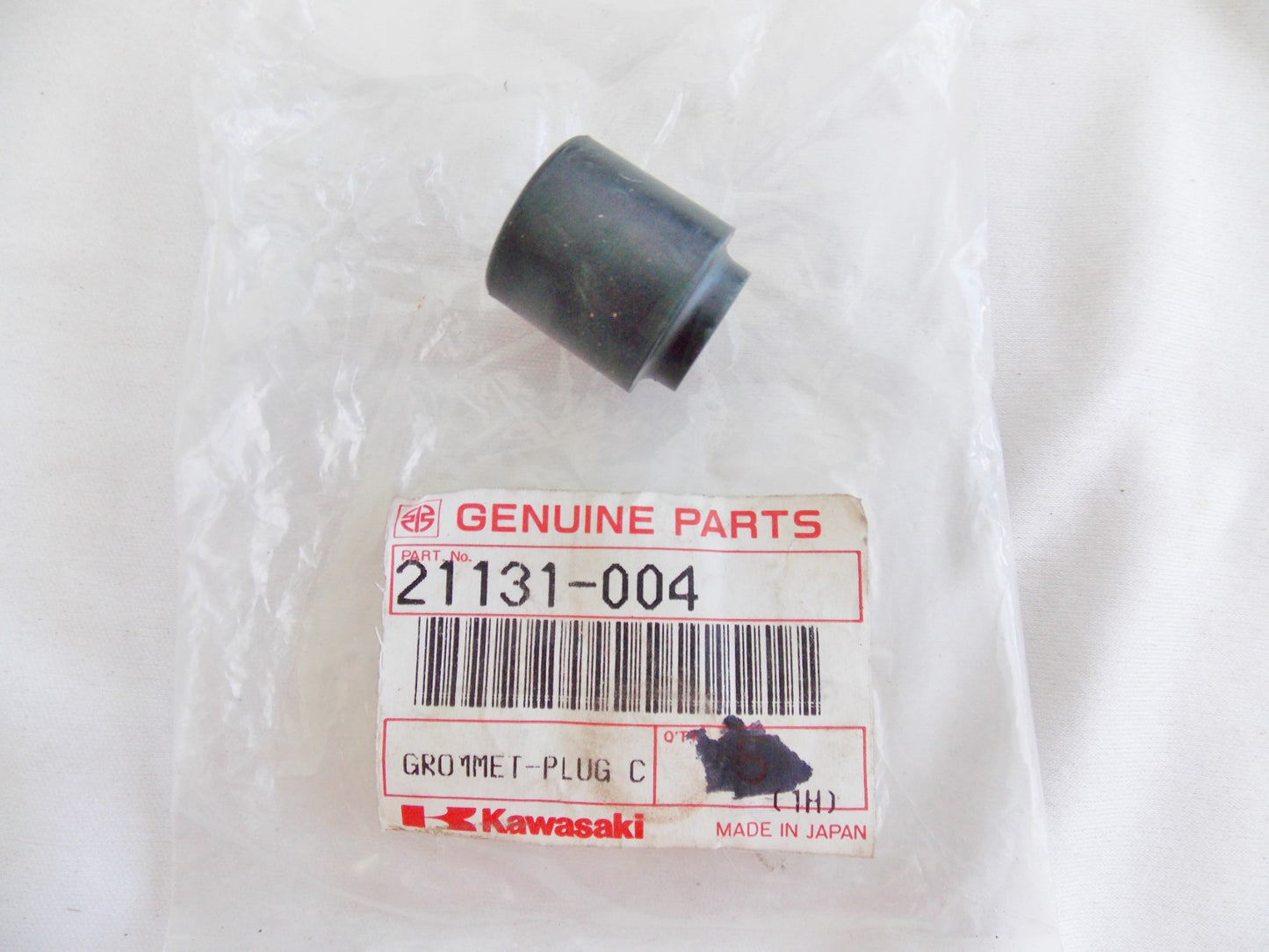 NOS OEM KAWASAKI 1969-2018 KLF250/185/110/220 SPARK PLUG CAP GROMMET 21131-004 - MotoRaider