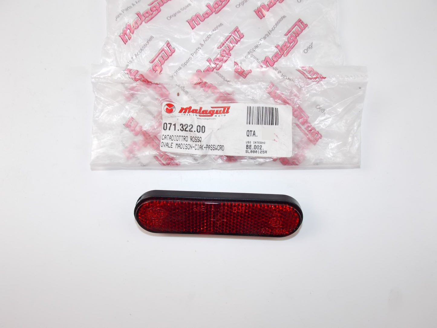 NOS OEM MALAGUTI MADISON-CIAK-PASSWORD OVAL RED REFLECTOR 071.322.00 - MotoRaider
