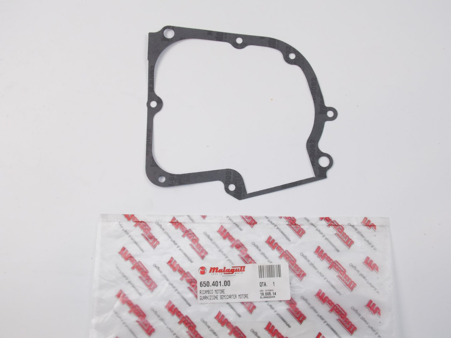 NOS OEM MALAGUTI BLOG 125 4T - I.E. Euro 3 CRANKCASE GASKET 650.401.00 - MotoRaider