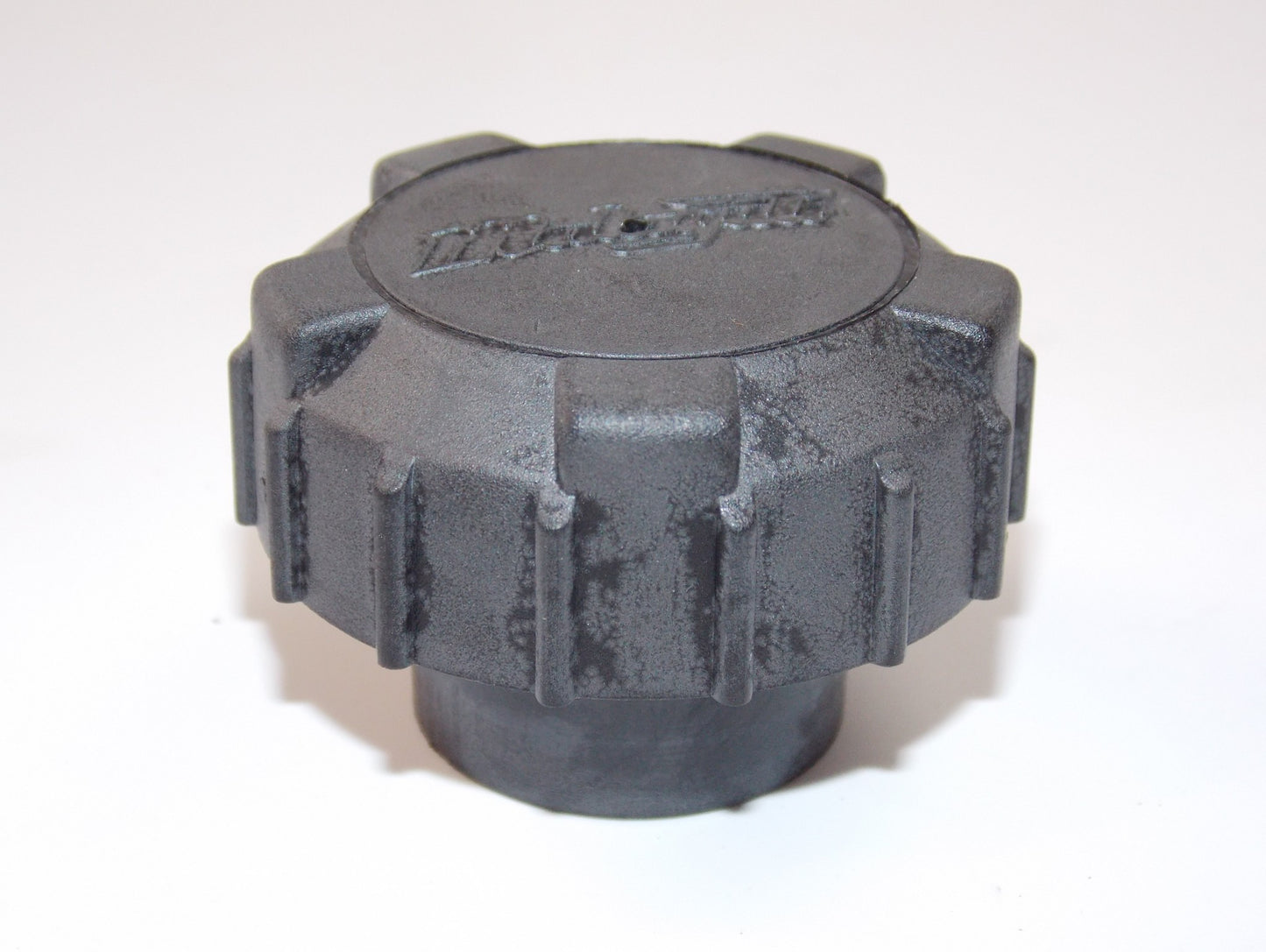 NOS OEM MALAGUTI F 15 LC-2D Restyling KAT EURO 2 FUEL TANK CAP BLACK 092.016.03 - MotoRaider