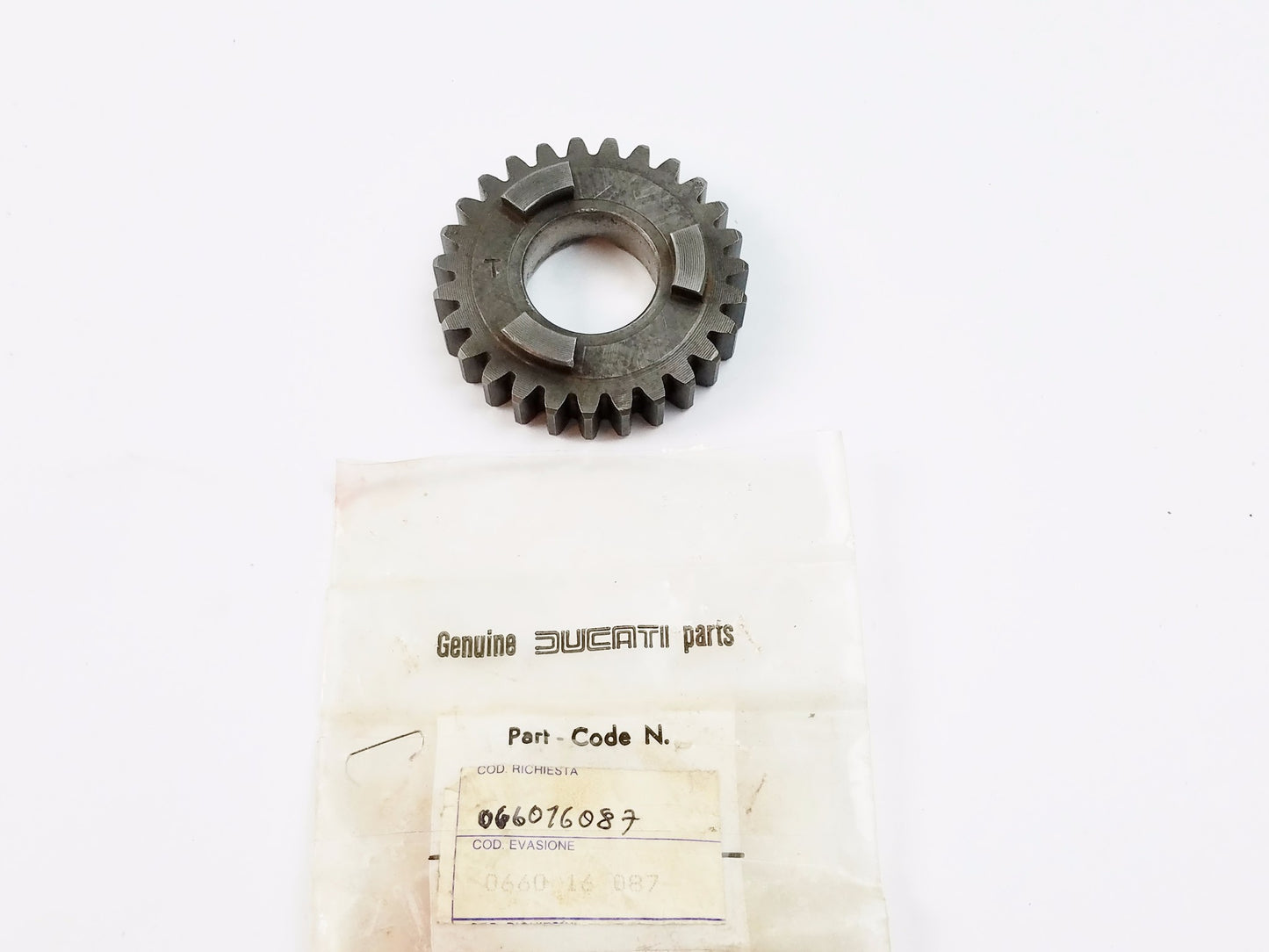 NOS OEM DUCATI 1987 350/400 F3 5th DRIVEN GEAR 27 T. 066016087 - MotoRaider