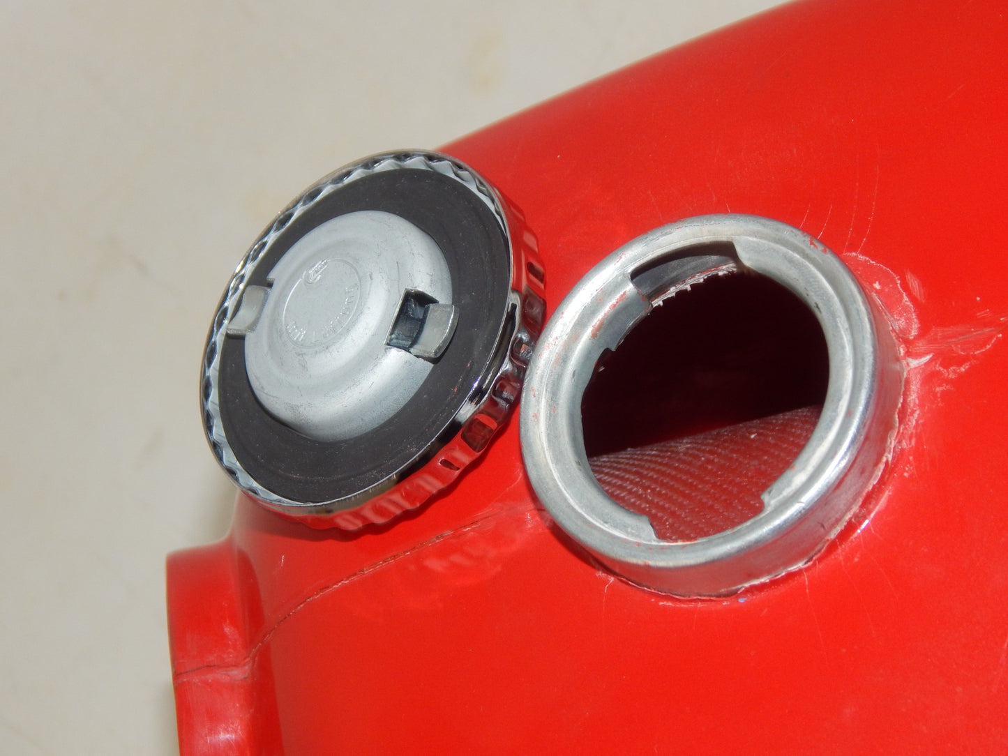 1971-1975 KTM PENTON GS 125 175 FIBERGLASS RED GAS TANK PETROL RESERVOIR + CAP - MotoRaider