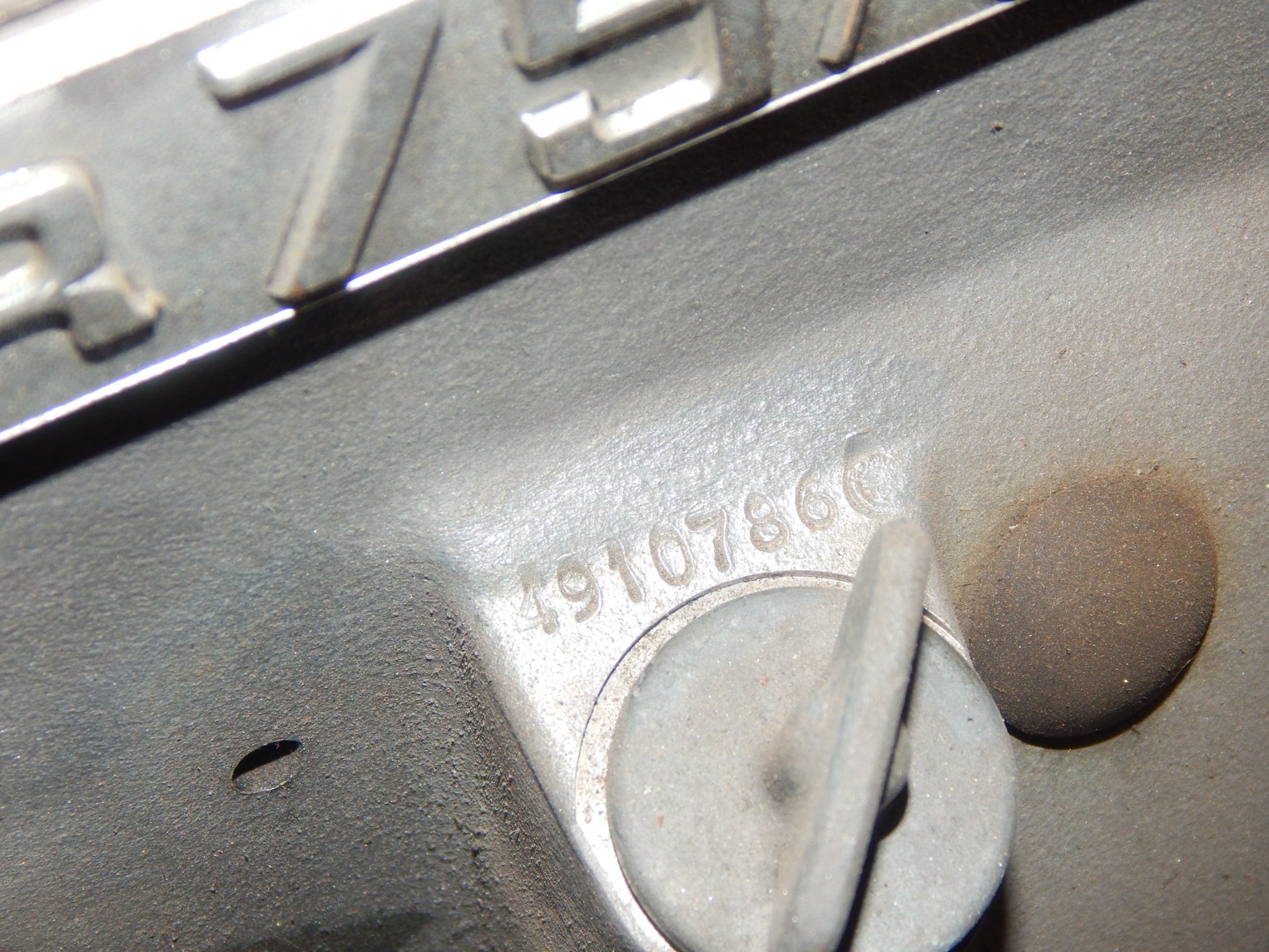 04/1974 BMW R75/6 U.S. ENGINE MOTOR 4910786 CRANCKASE CYLINDERS AIR HEAD BOXER - MotoRaider