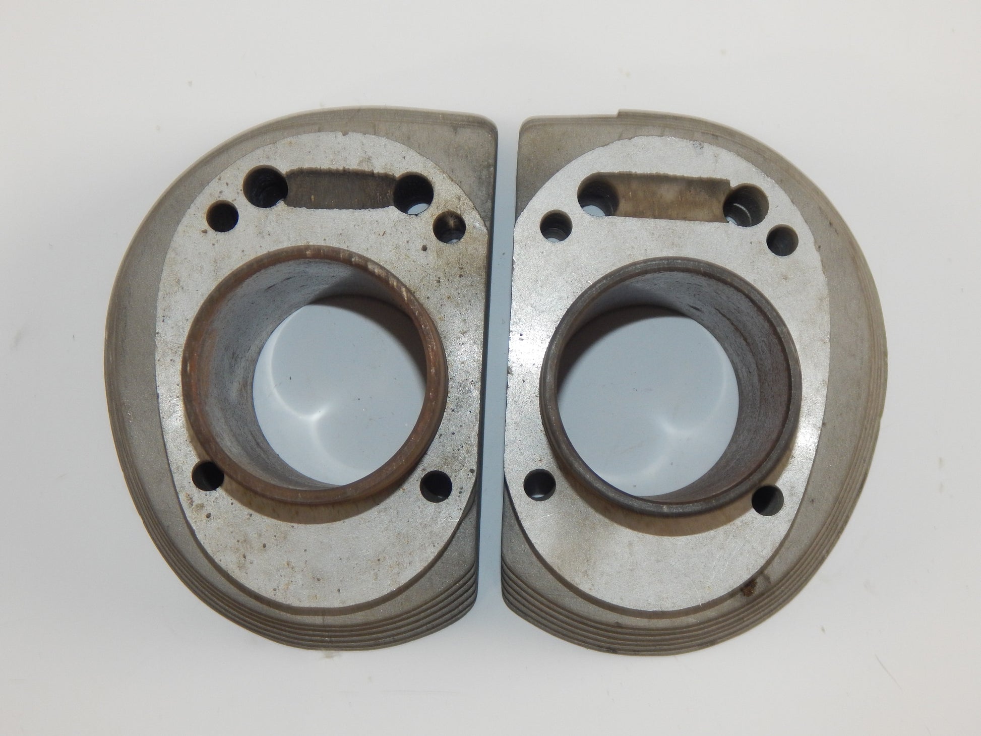 1950-1960's GILERA 300cc TWIN CYLINDER MOTOR ENGINE BORE D=59.50mm VINTAGE ITALY - MotoRaider