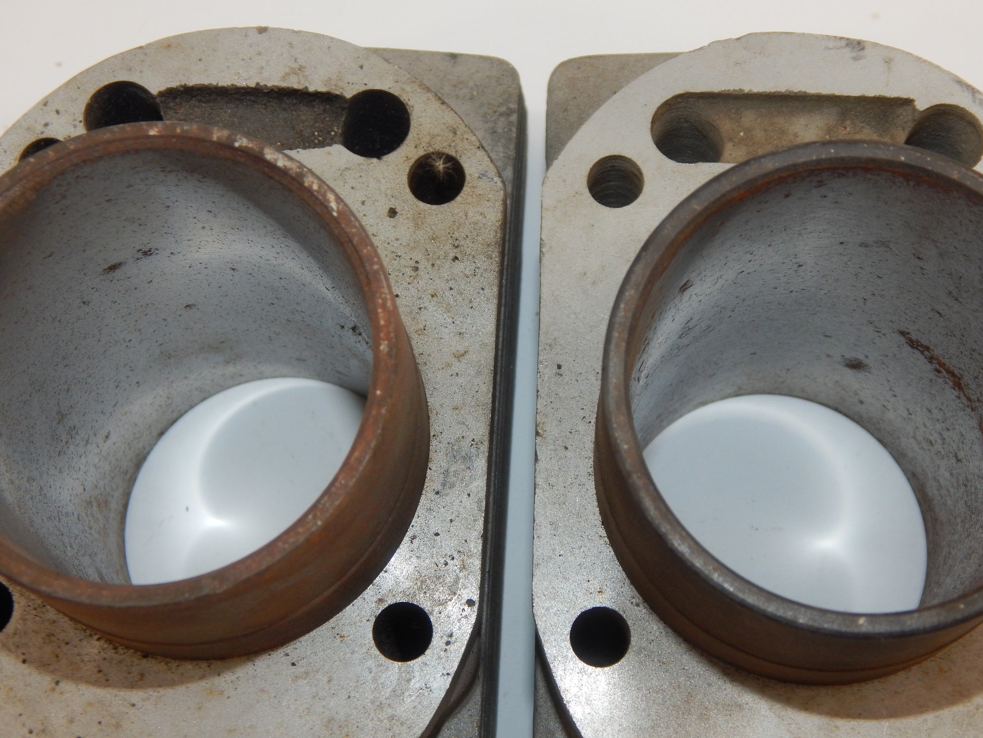 1950-1960's GILERA 300cc TWIN CYLINDER MOTOR ENGINE BORE D=59.50mm VINTAGE ITALY - MotoRaider
