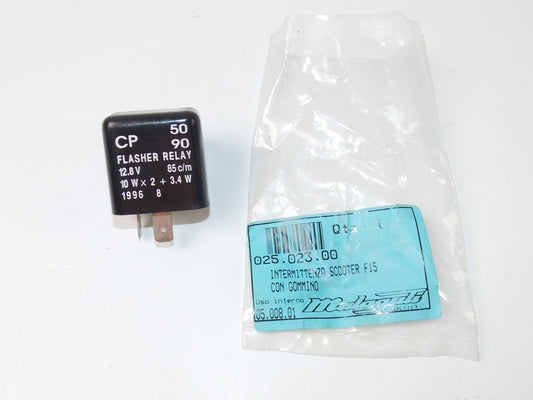 NOS OEM MALAGUTI SCOOTER F15 FLASHER RELAY 12.8V 10Wx2+3.4W 025-023-00 - MotoRaider