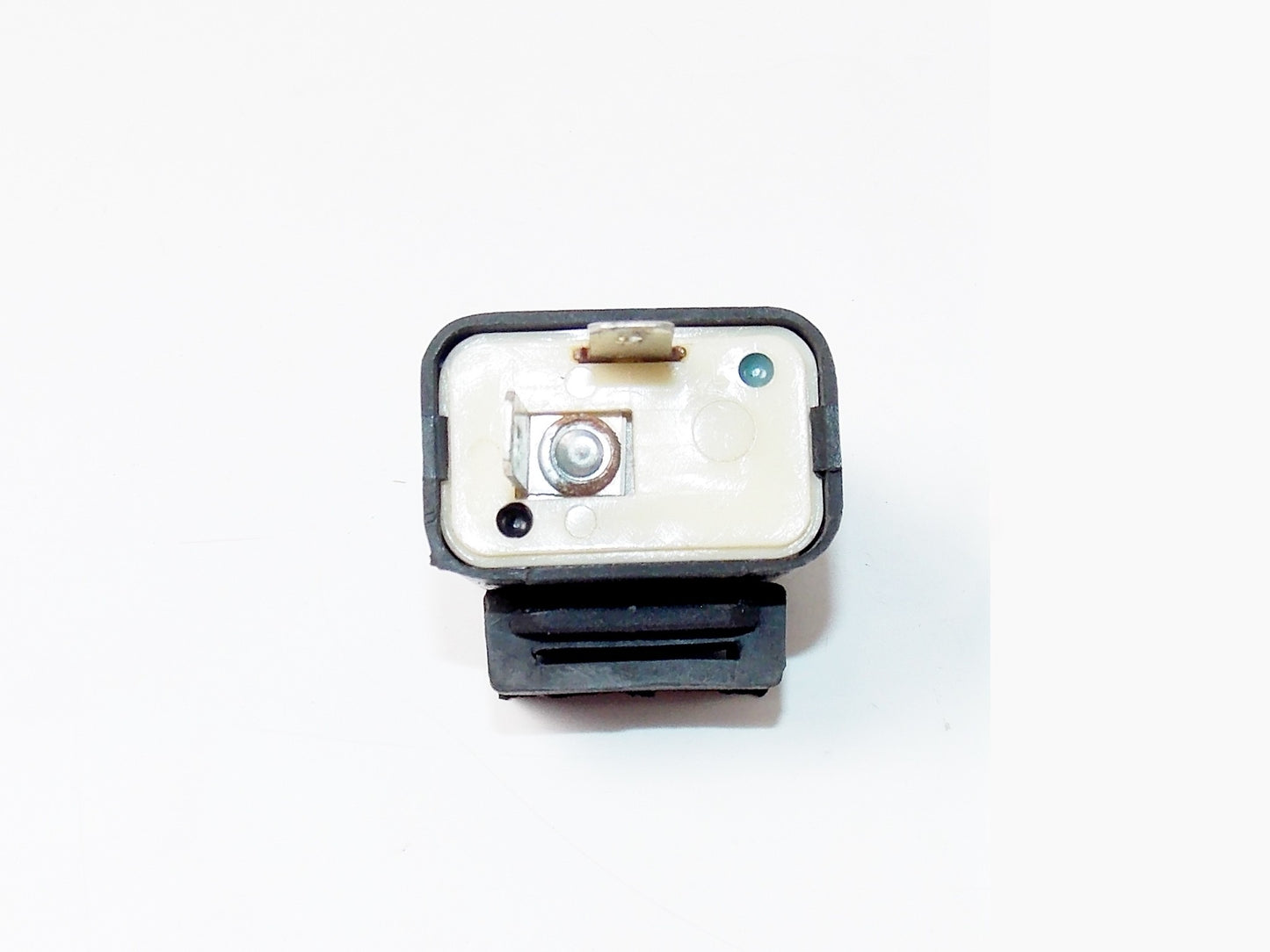 NOS OEM MALAGUTI SCOOTER F15 FLASHER RELAY 12.8V 10Wx2+3.4W 025-023-00 - MotoRaider