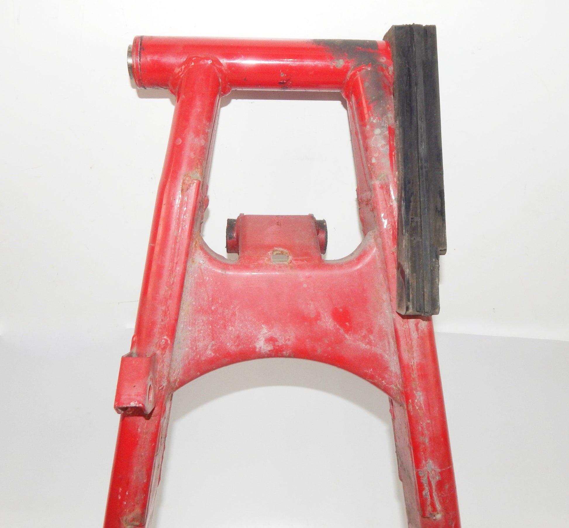 1993 SUZUKI BANDIT GSF 400 FRAME CHASSIS SWIN GARM SUSPENSION W/CHAIN GUIDE PAD - MotoRaider