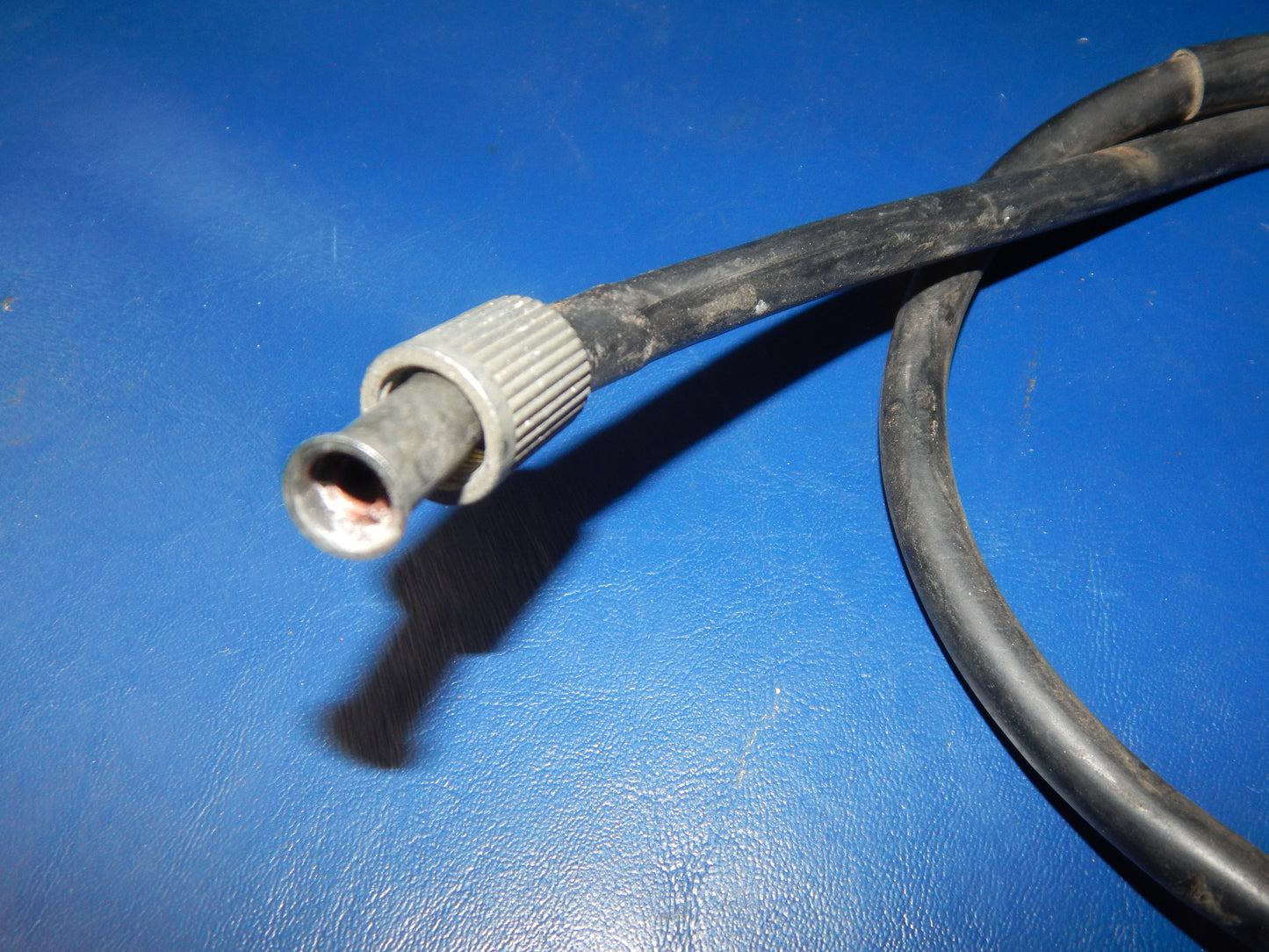 1993 SUZUKI BANDIT GSF 400 SPEEDOMETER DRIVE UNIT + CABLE VINTAGE JAPAN - MotoRaider