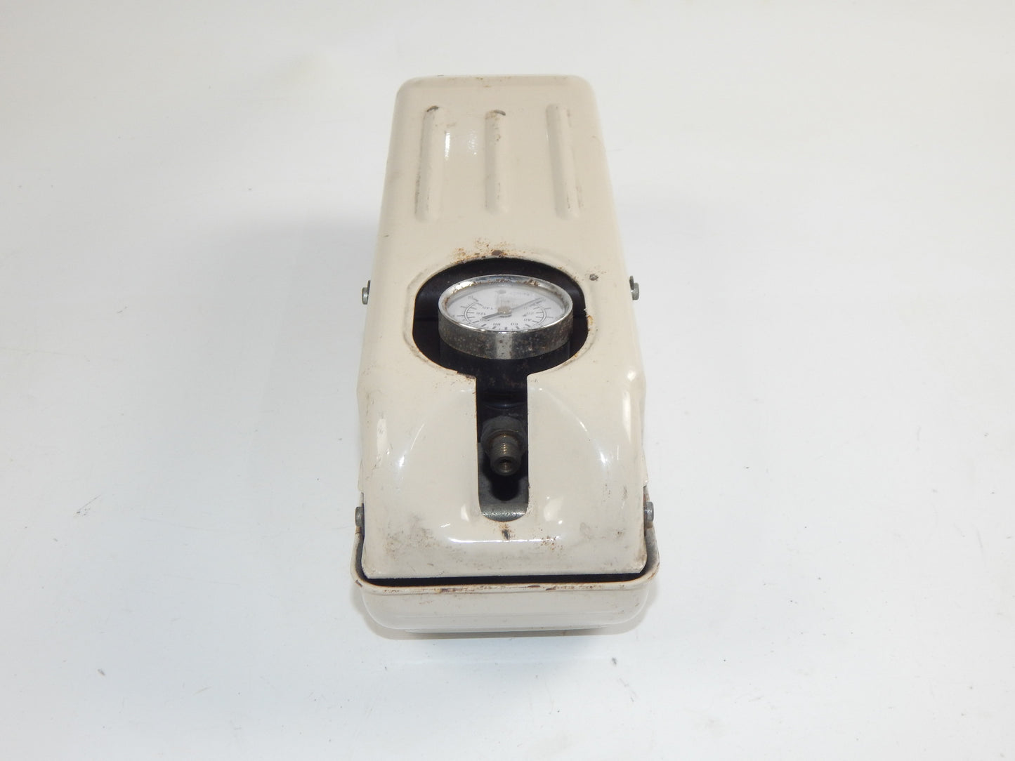 VINTAGE AIR FOOT MANUAL PUMP AUTOMOTIVE MOTORCYCLES CYCLES INFLATABLE METAL BODY - MotoRaider