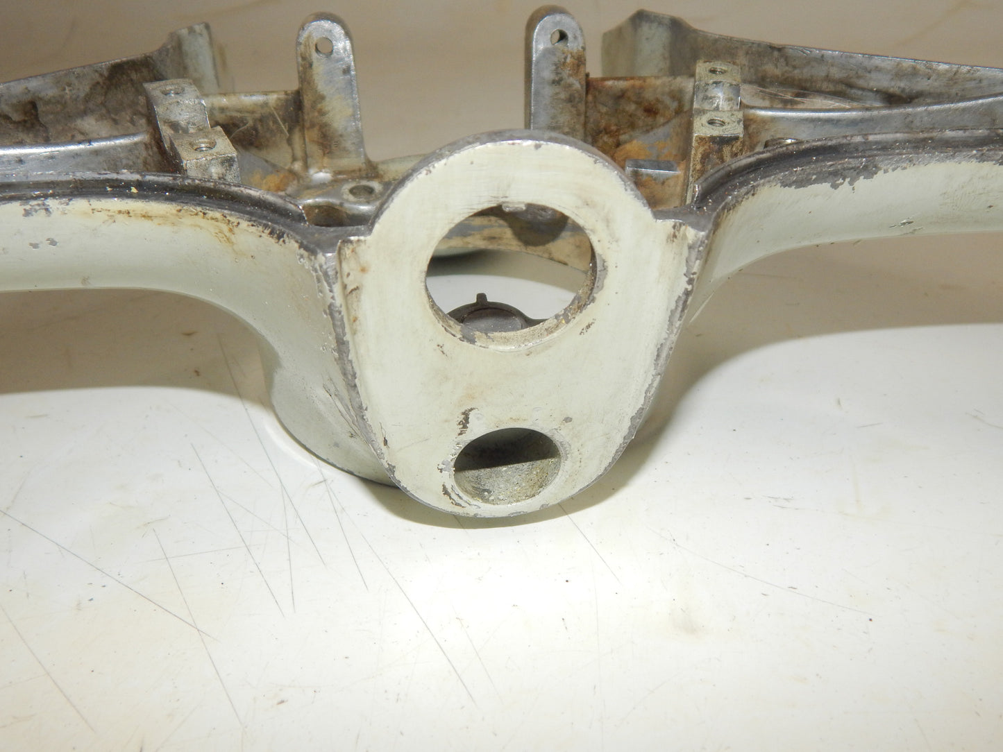 1960 LAMBRETTA LI 150 HEADLIGHT HANDLEBAR TOP COVER TUBES 19-06-1090 VINTAGE - MotoRaider