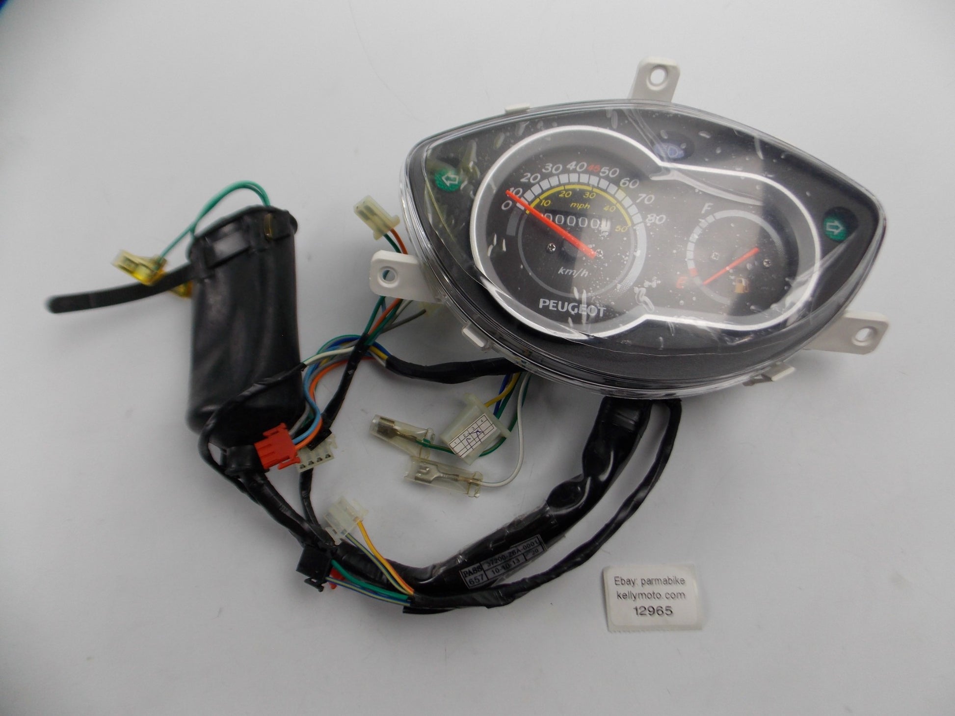 OEM PEUGEOT SCOOTER TWEET 50 TACHOMETER SPEEDOMETER 37200-Z6A-000 | 37200Z6A000 - MotoRaider