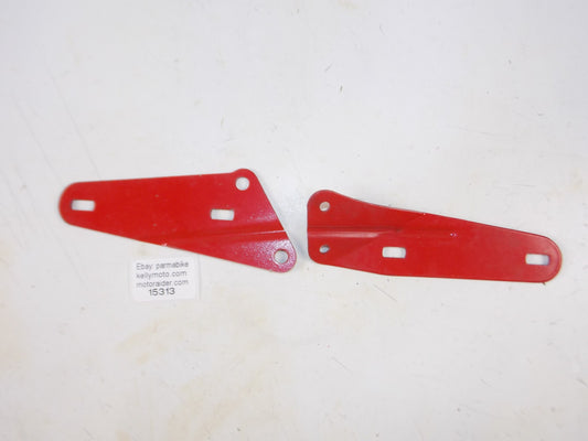 1979-1980 BETA CR 250 500 CHAIN GUIDE MOUNT PLATES RED VINTAGE ENDURO MOTOCROSS - MotoRaider