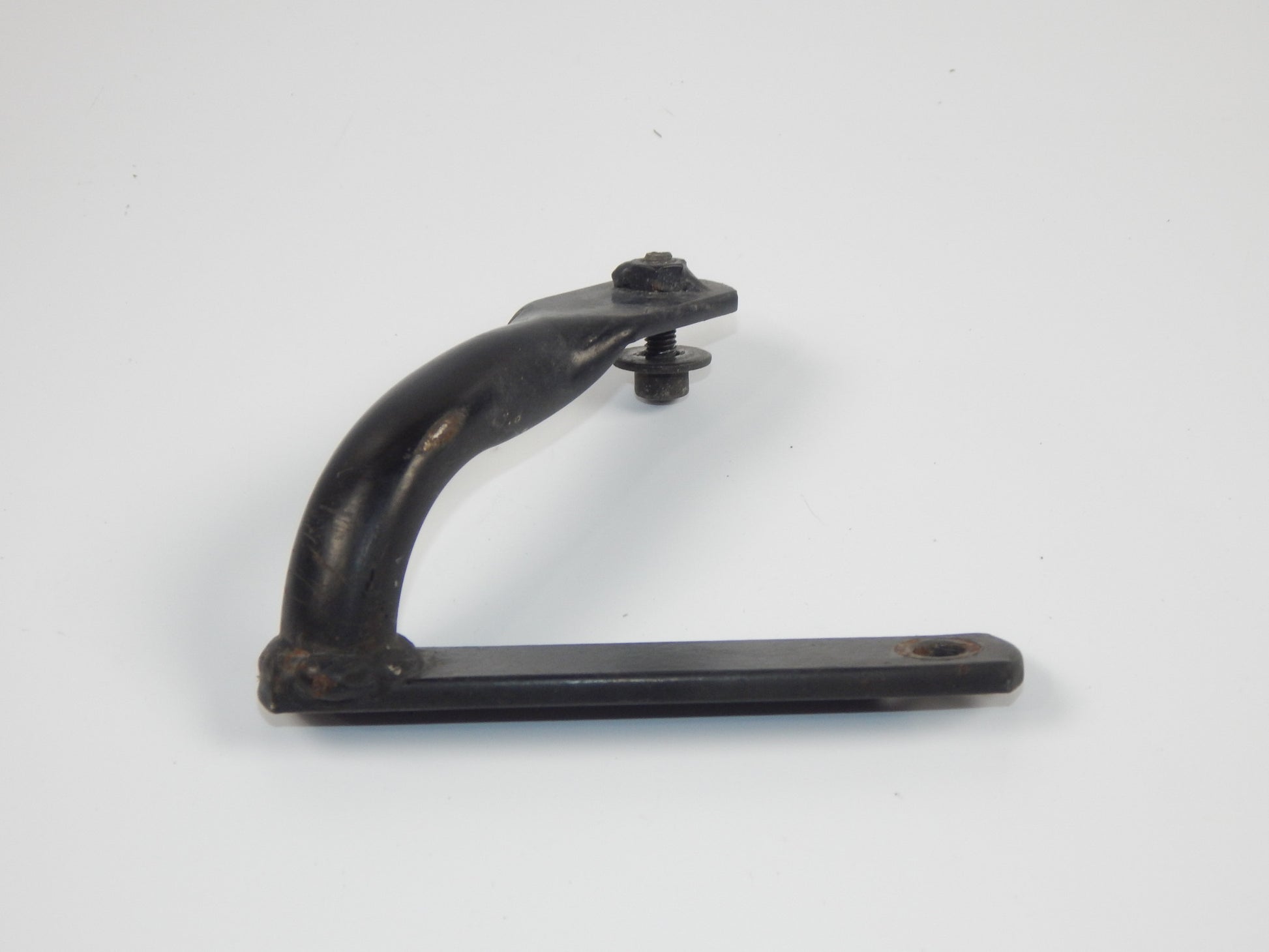 1986 KAWASAKI GPX 750-R FRAME CHASSIS TAIL SECTION RIGHT BRACKET MOUNT VINTAGE - MotoRaider